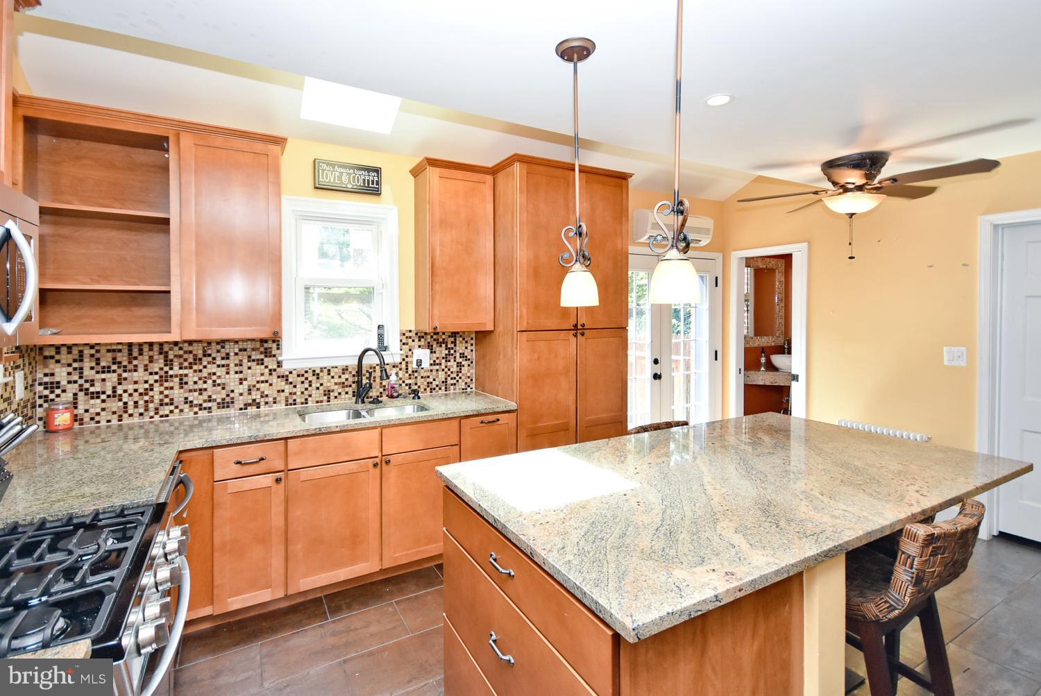 HILL CREST - Residential Lease