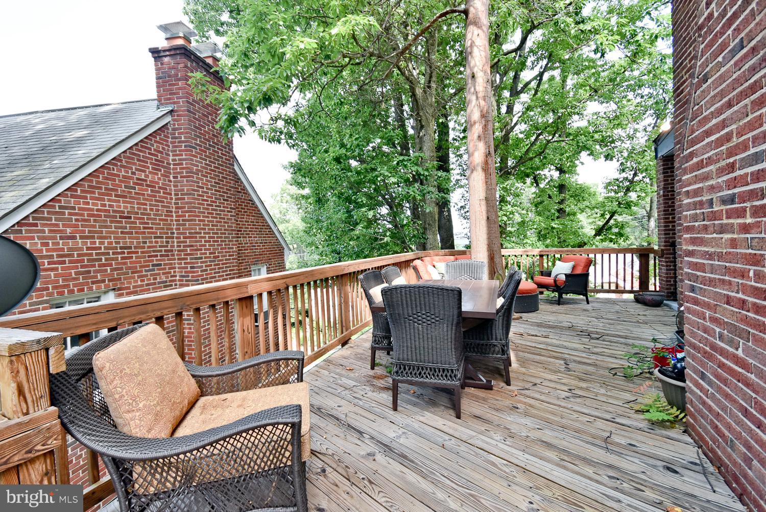 HILL CREST - Residential Lease