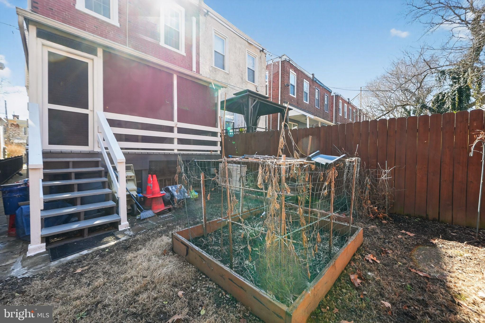 WEST PHILADELPHIA - Residential