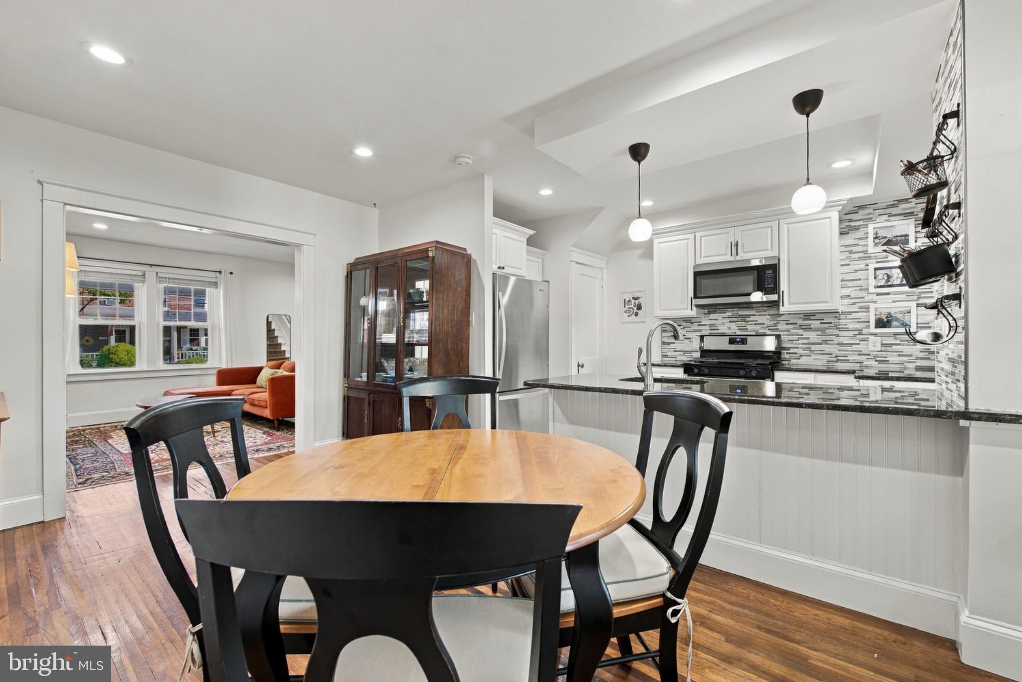 832 3RD STREET
