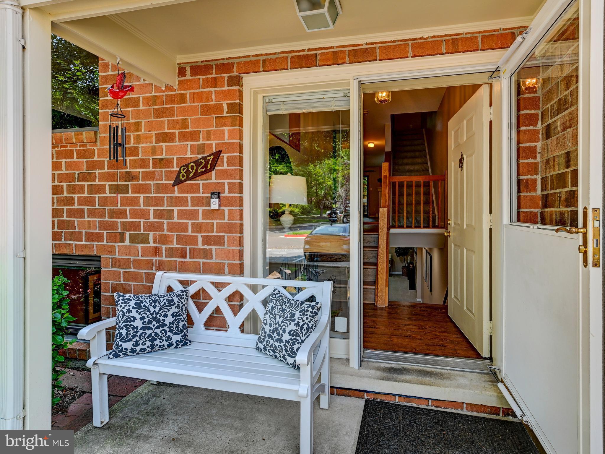 8927 SKYROCK COURT
