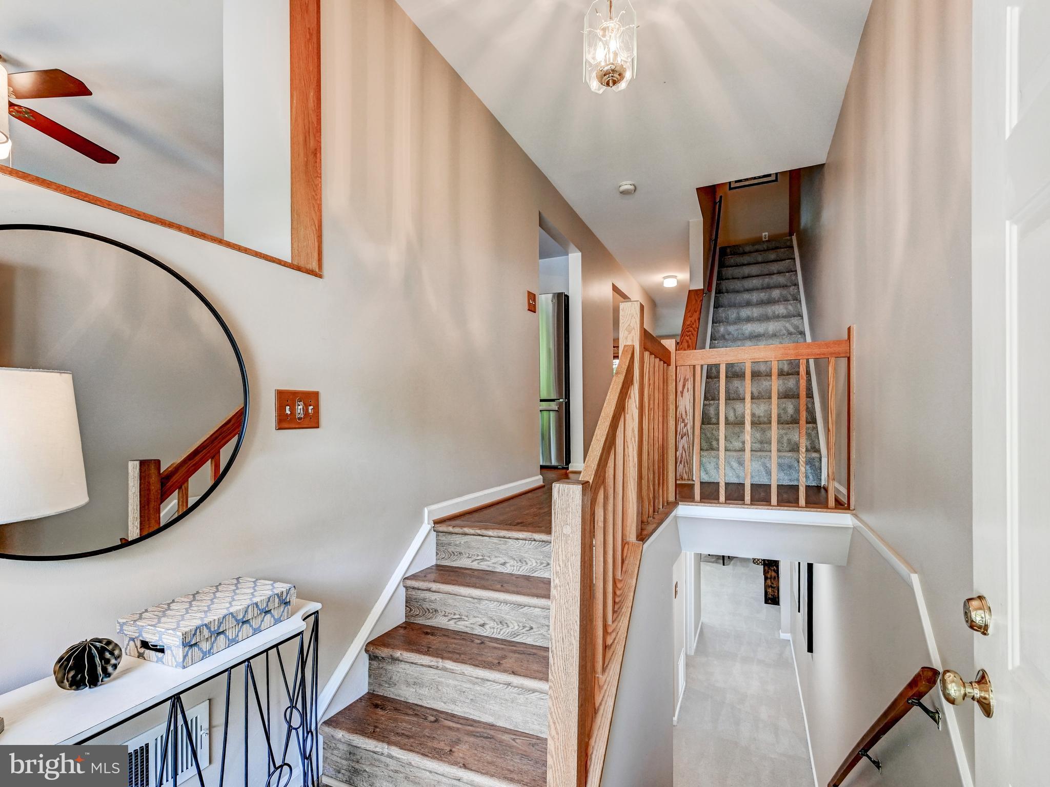 8927 SKYROCK COURT