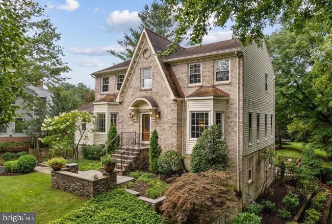 HUNTING HILLS - Residential Lease