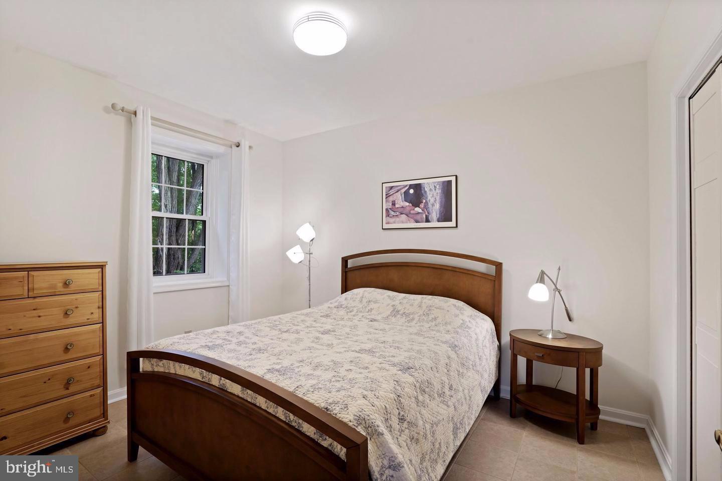 HUNTING HILLS - Residential Lease