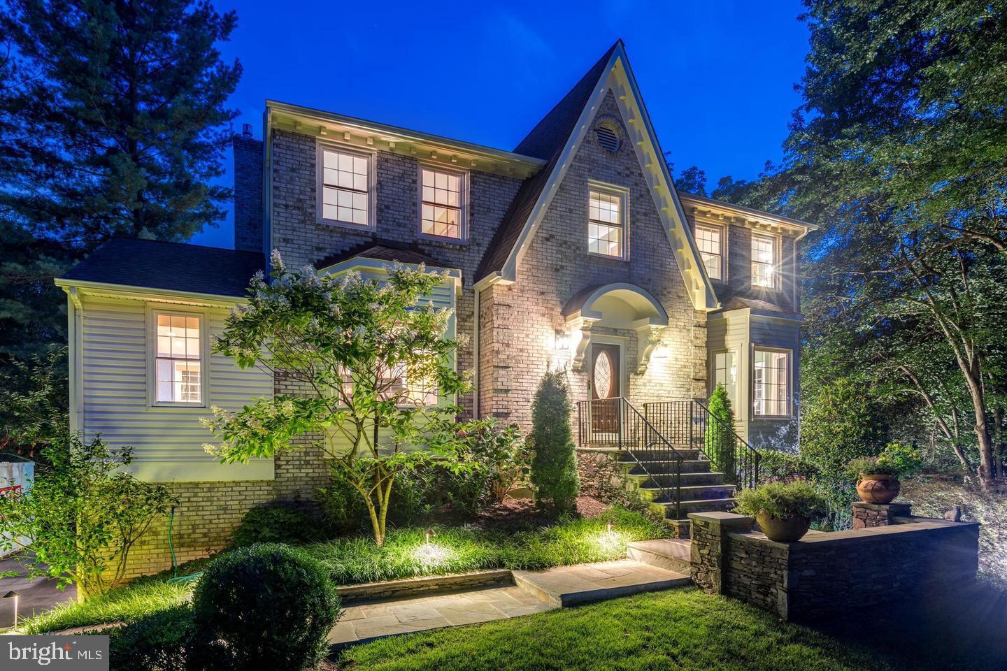 HUNTING HILLS - Residential Lease