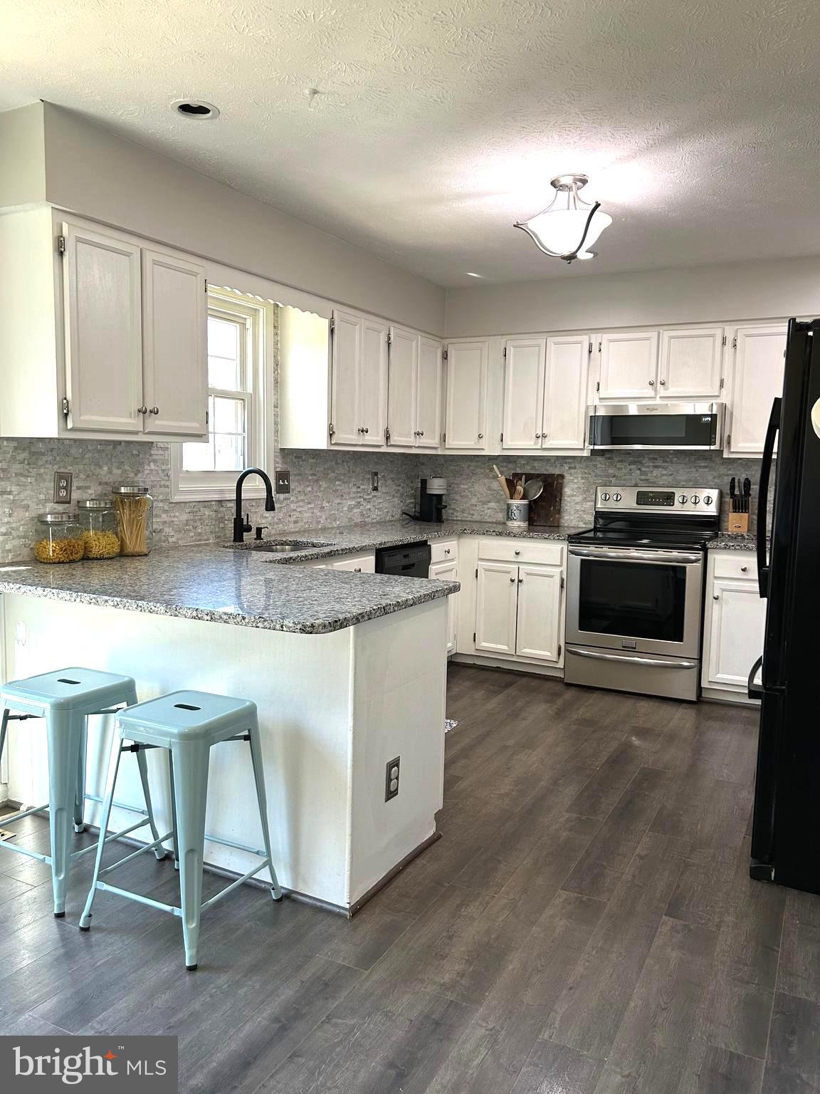 CHARLESTON TERRACE - Residential