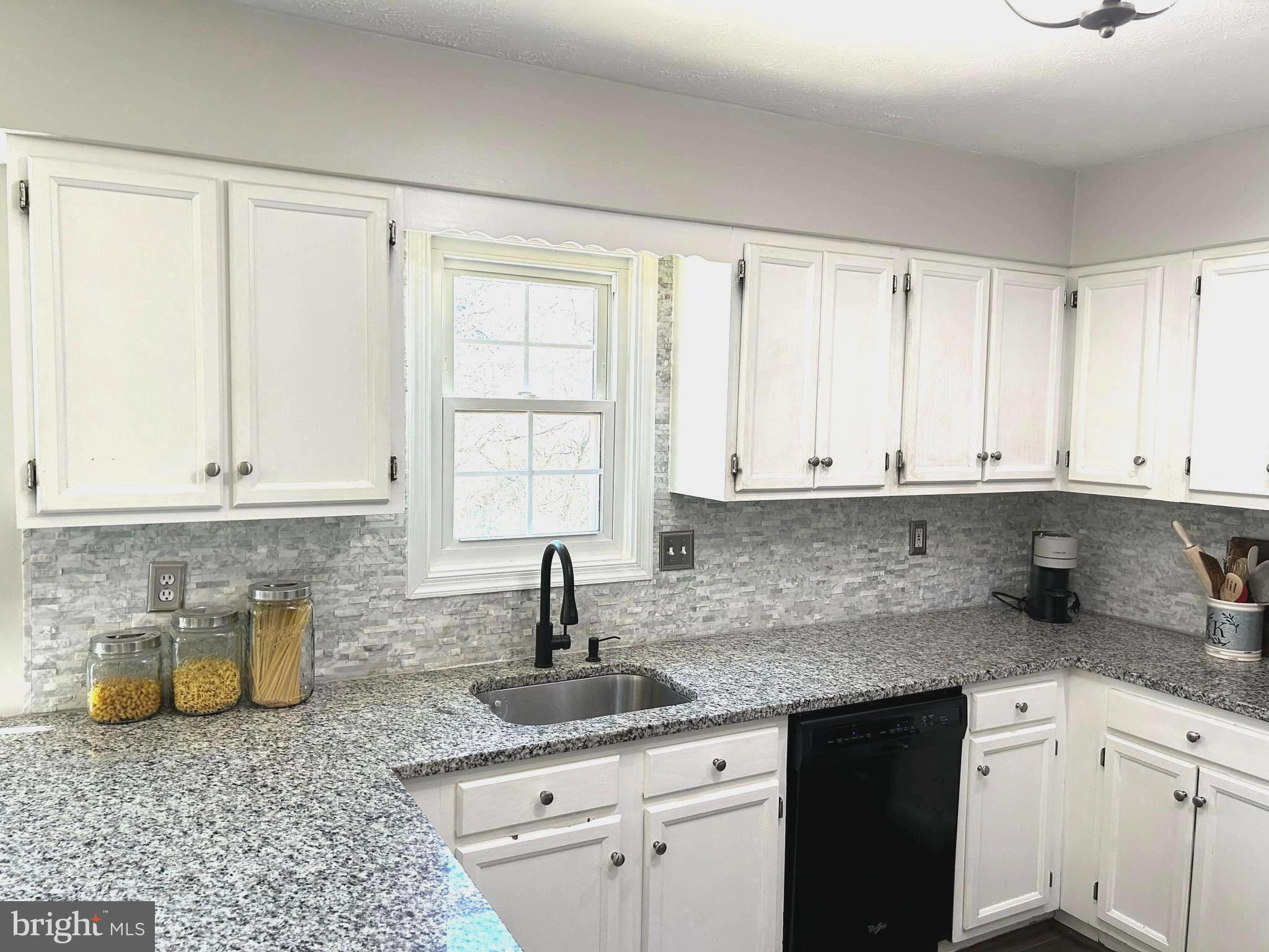 CHARLESTON TERRACE - Residential