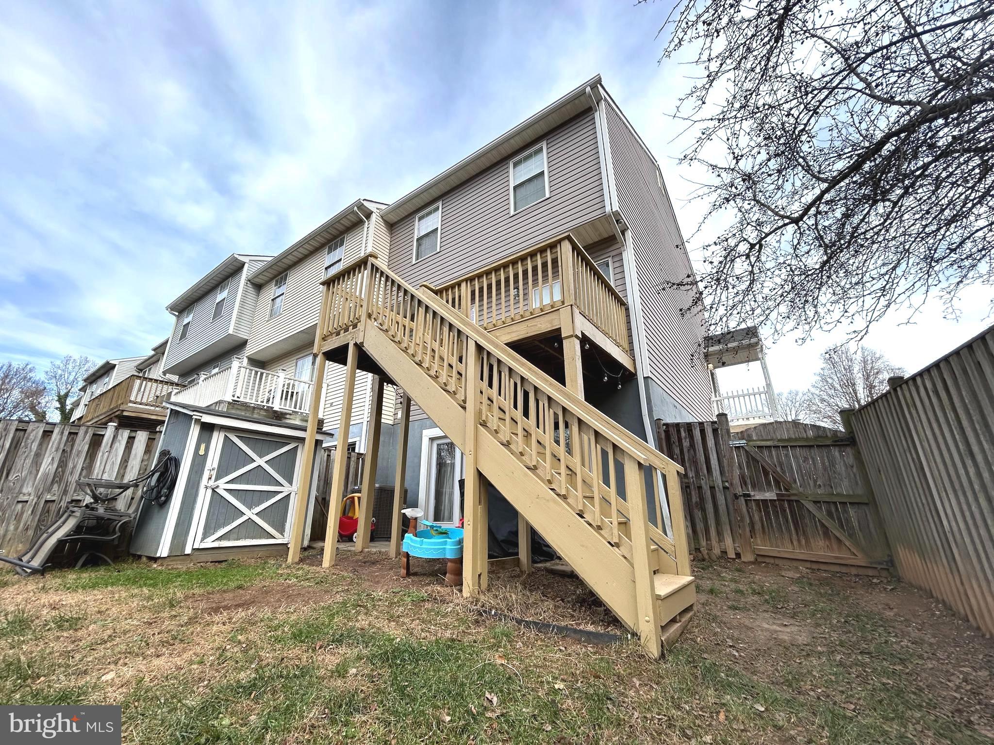 CHARLESTON TERRACE - Residential