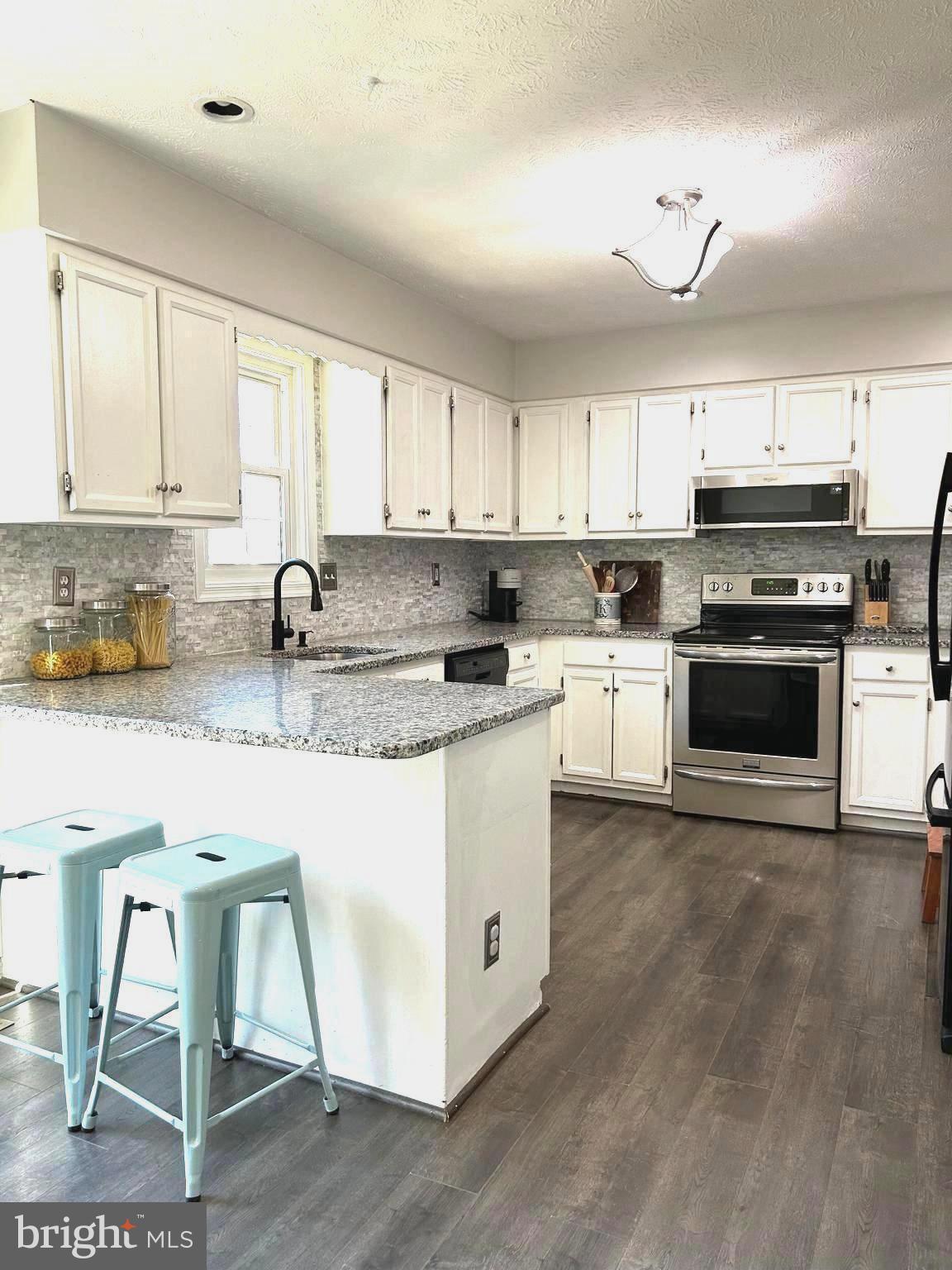 CHARLESTON TERRACE - Residential