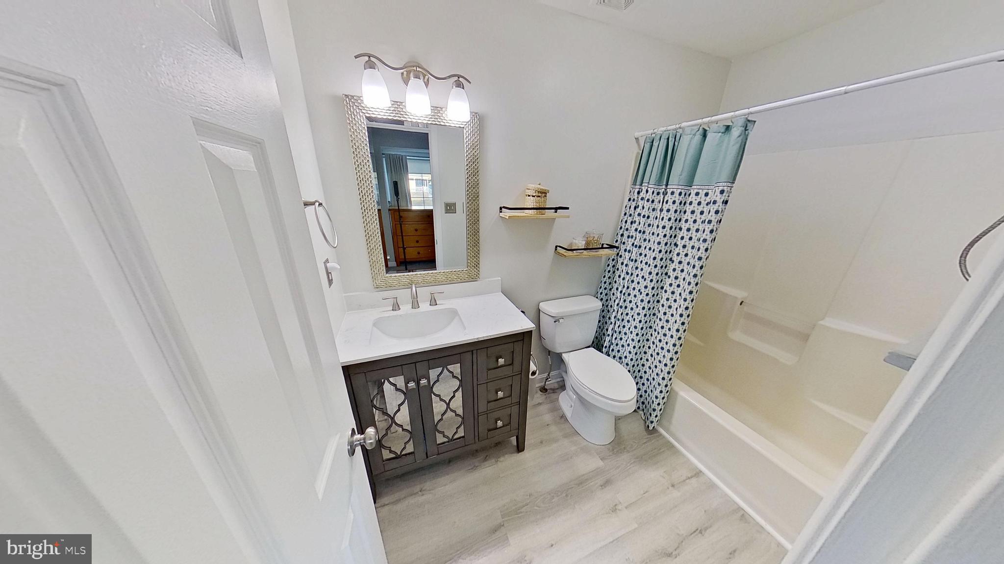 CHARLESTON TERRACE - Residential