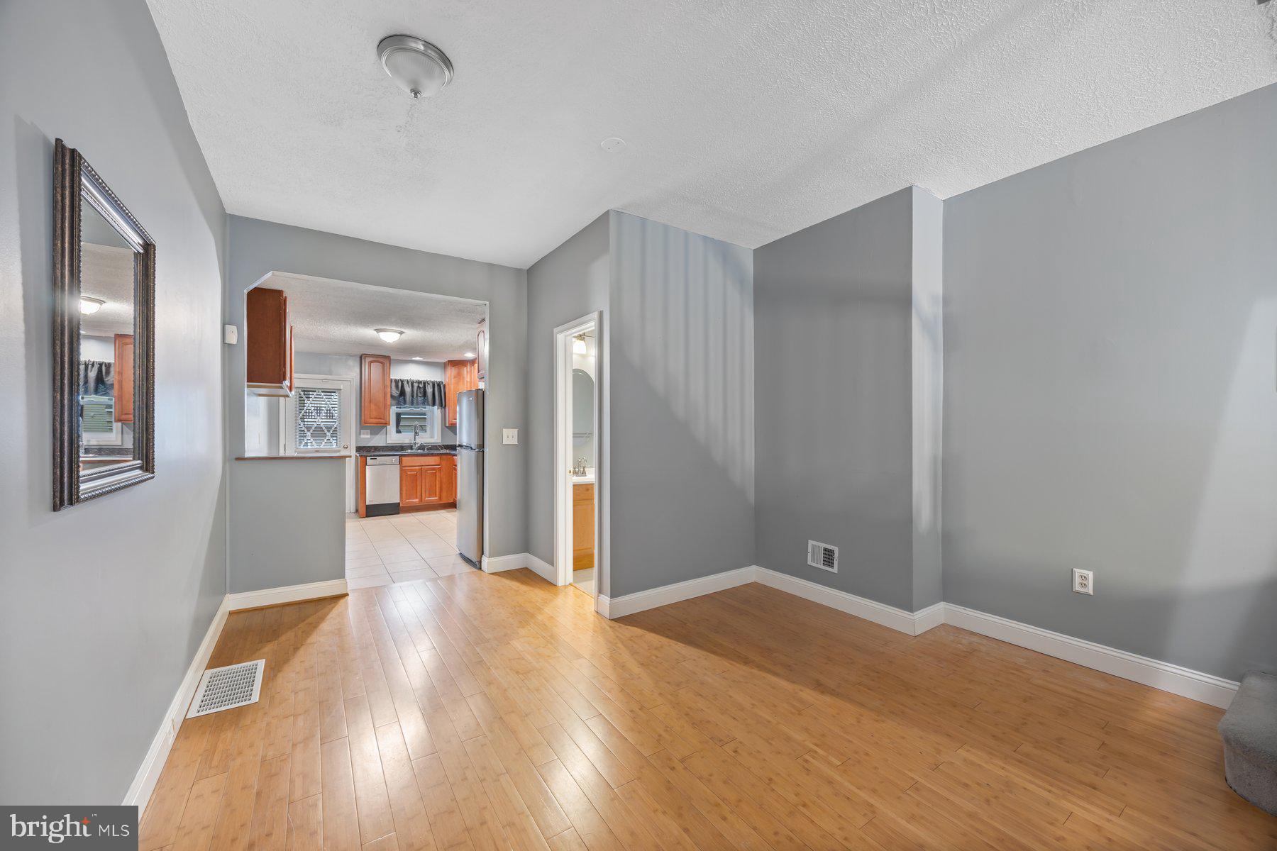 FEDERAL HILL HISTORIC DISTRICT - Residential Lease