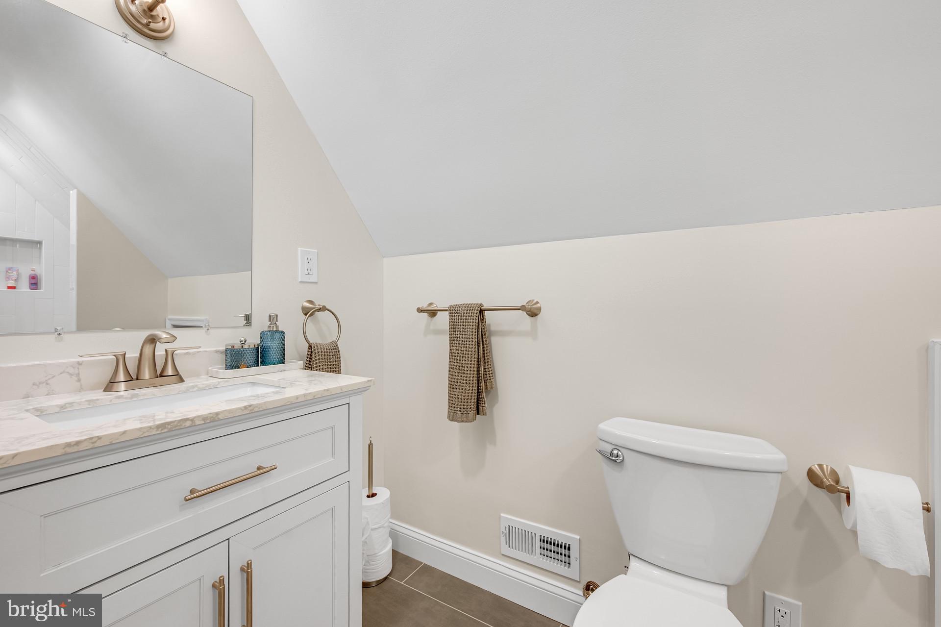 WINDSOR HILLS - Residential