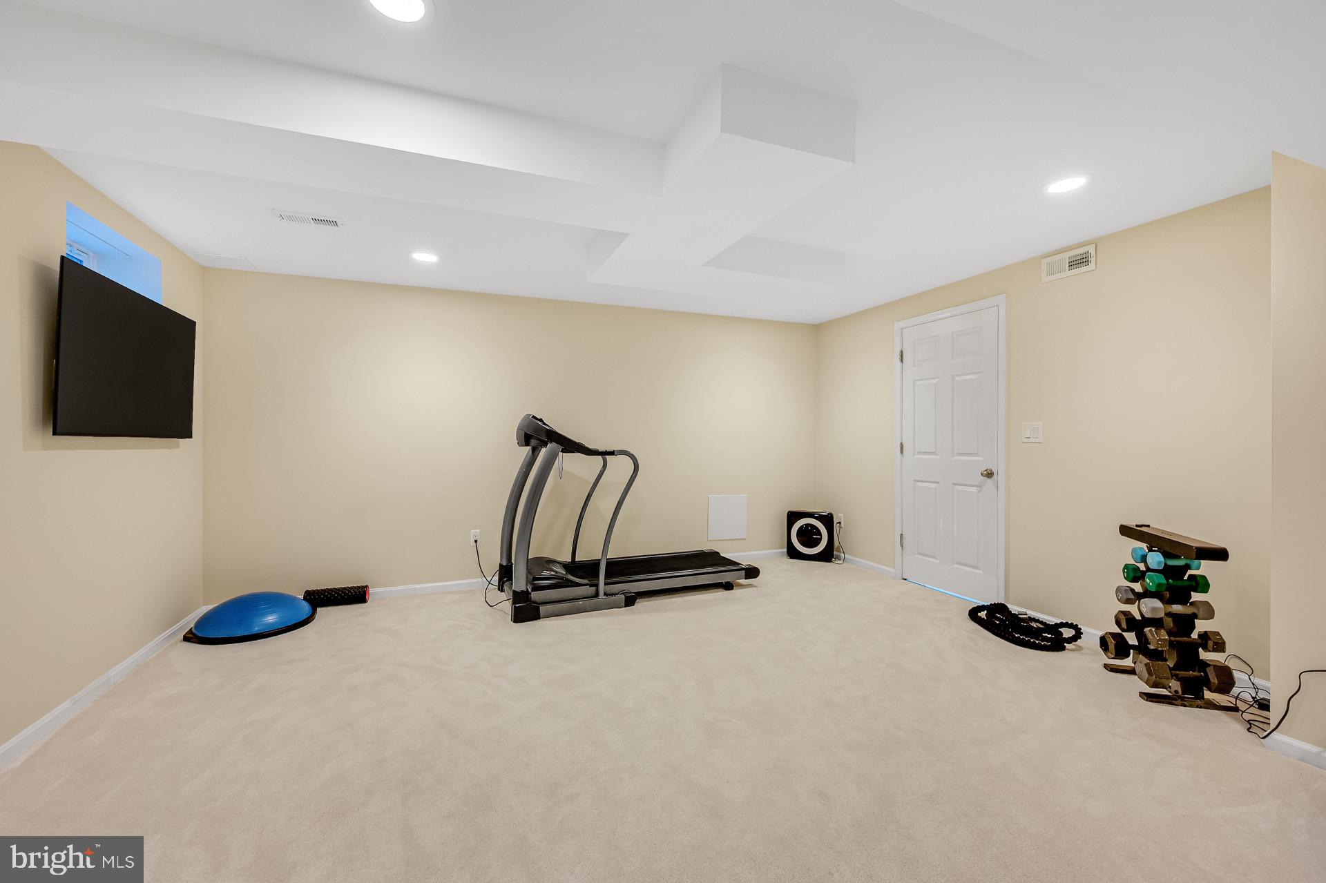 WINDSOR HILLS - Residential