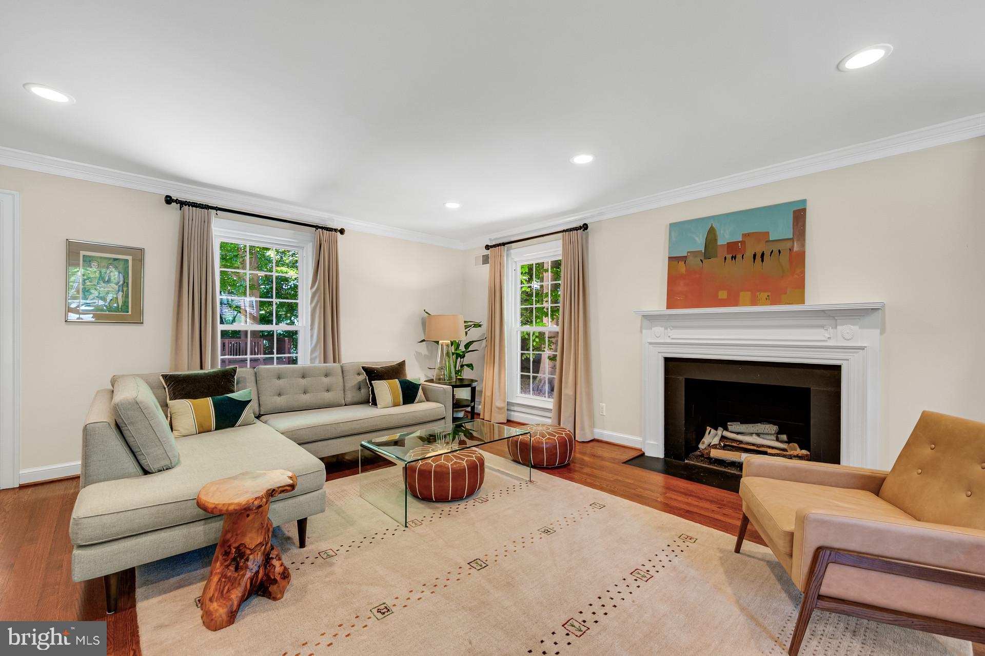 WINDSOR HILLS - Residential