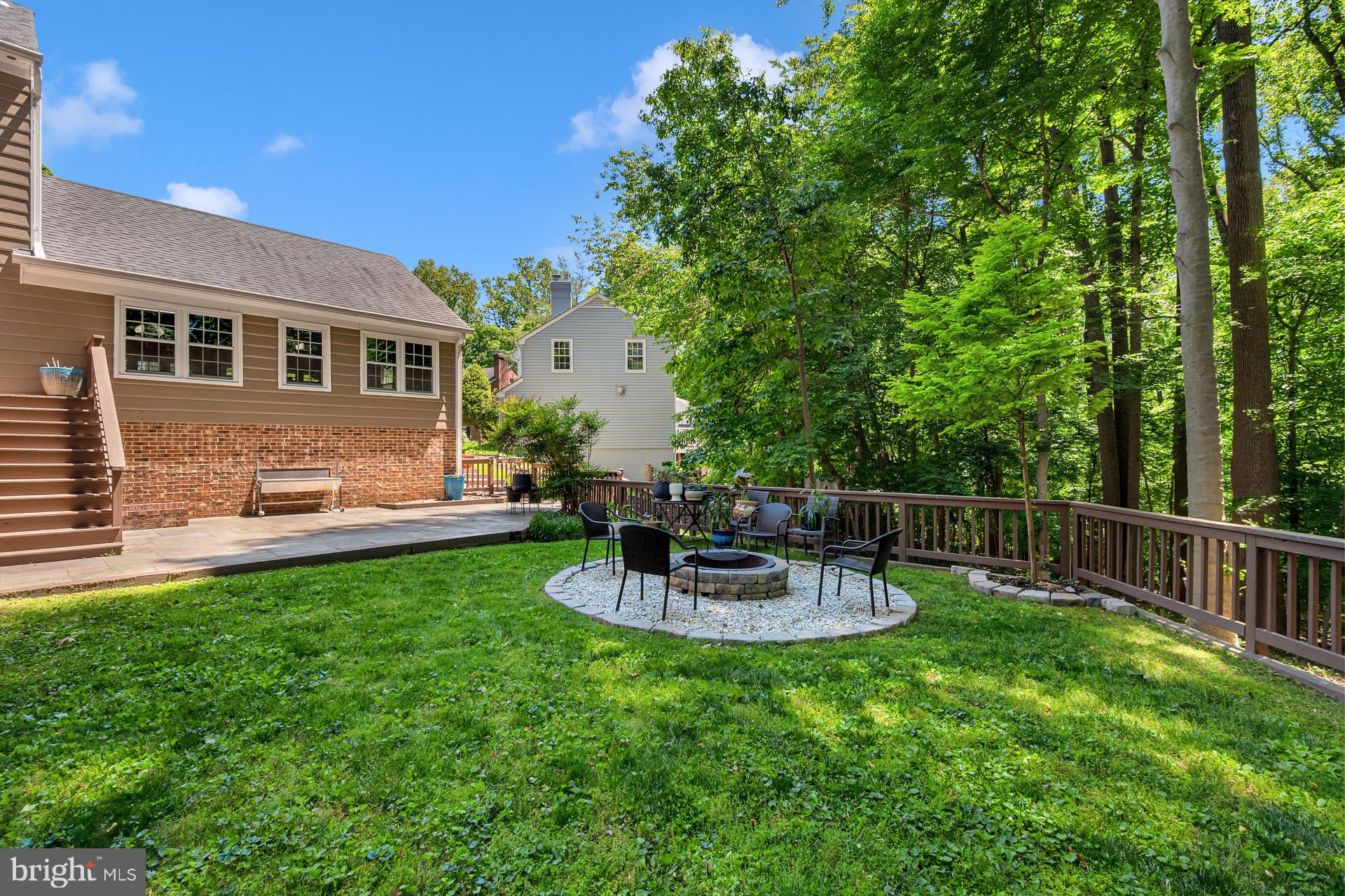 WINDSOR HILLS - Residential
