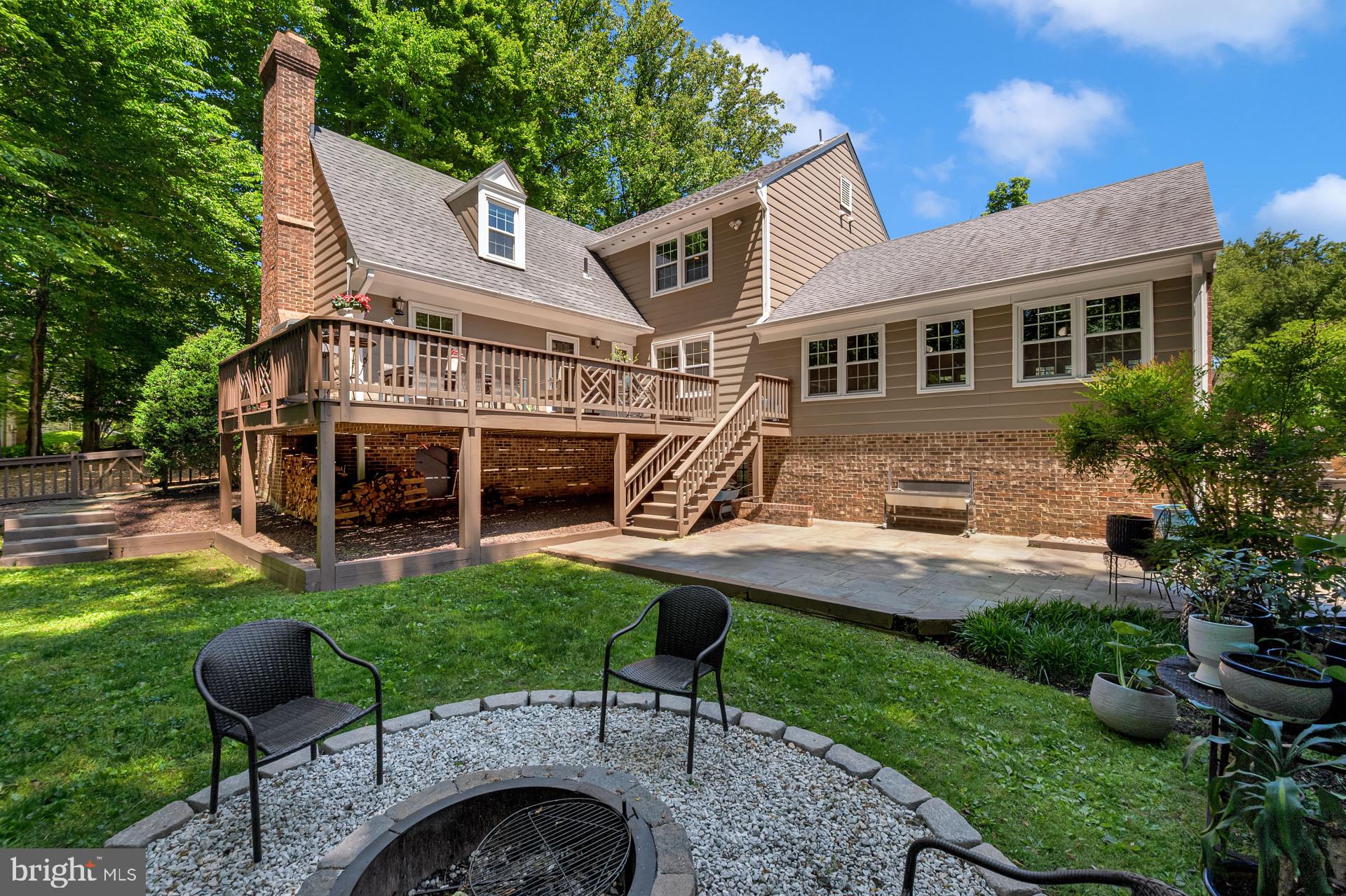 WINDSOR HILLS - Residential