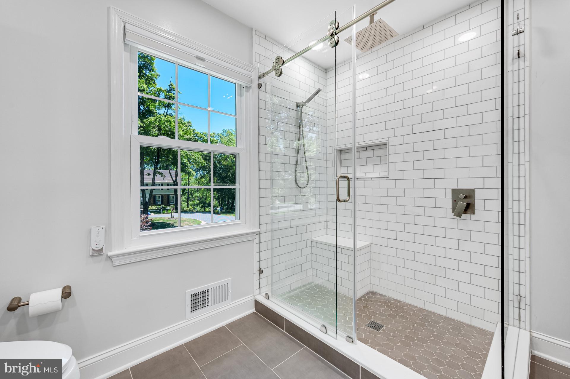 WINDSOR HILLS - Residential