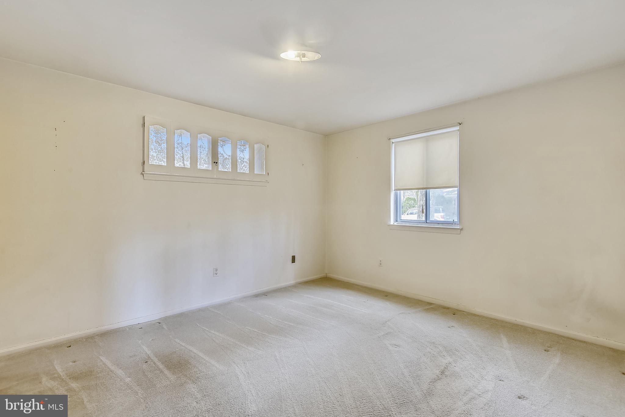 WEST SPRINGFIELD - Residential