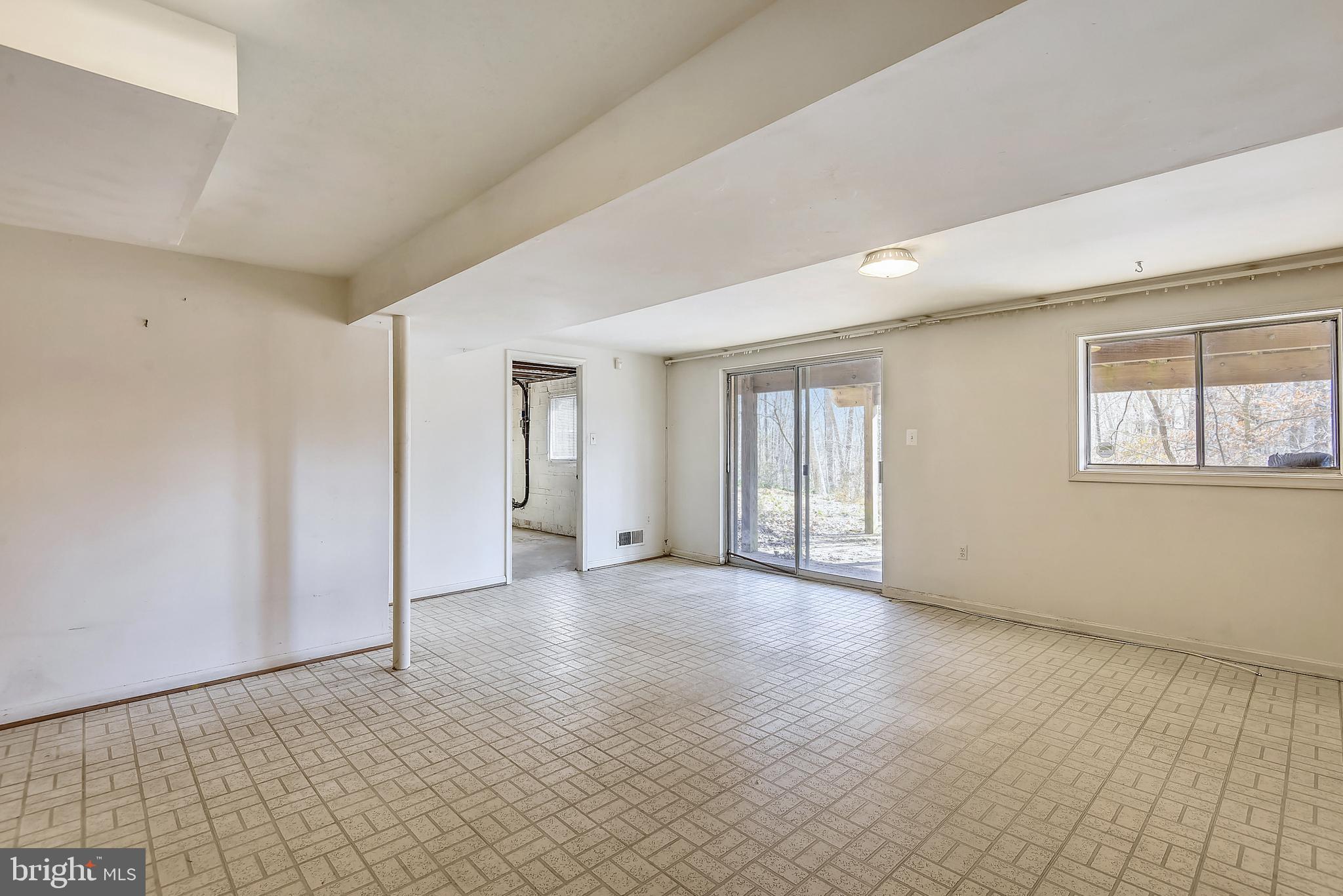 WEST SPRINGFIELD - Residential