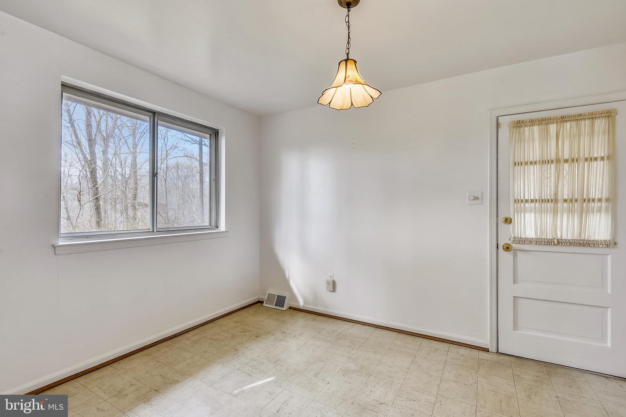 WEST SPRINGFIELD - Residential