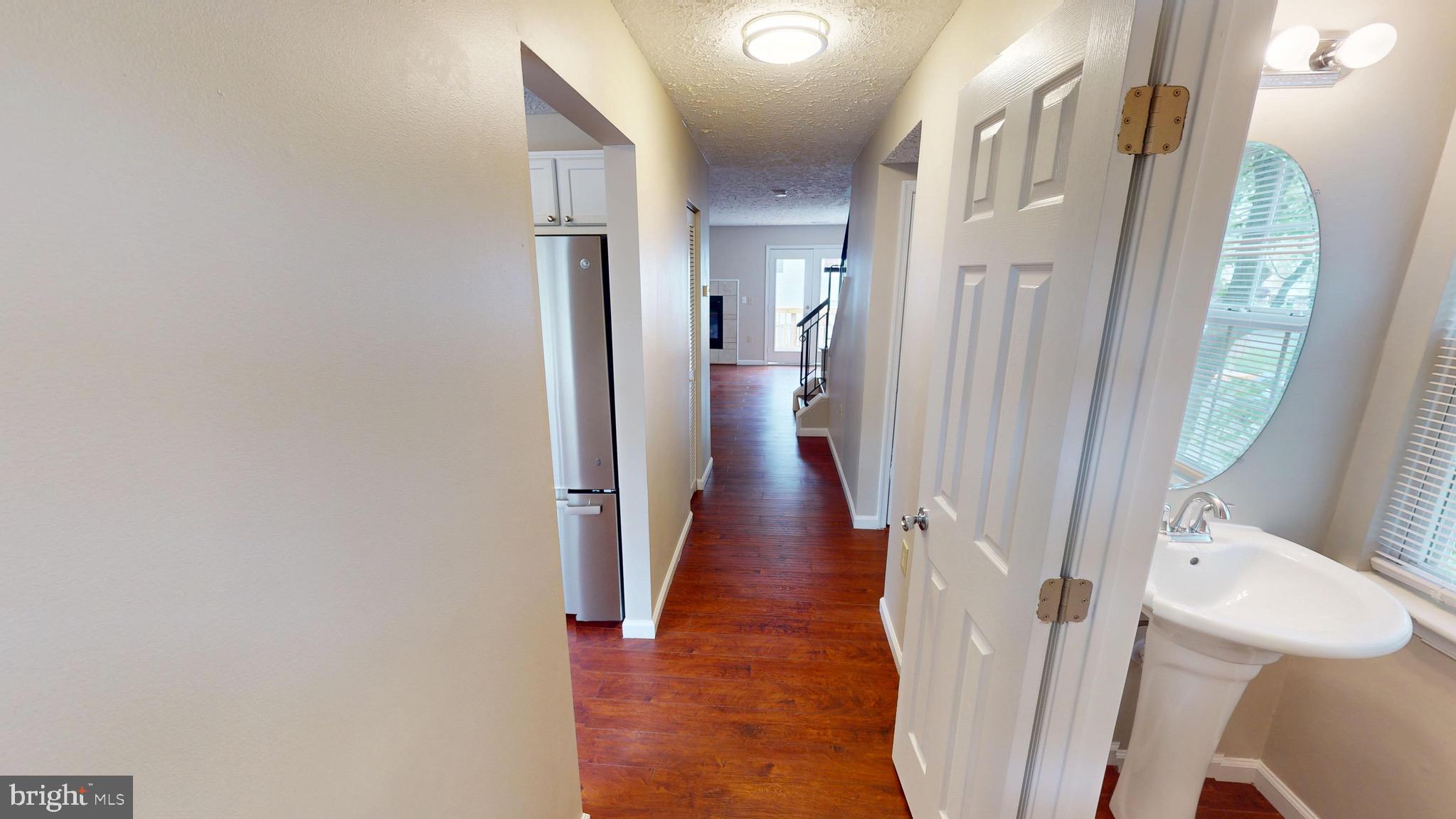 2475 WENTWORTH DRIVE