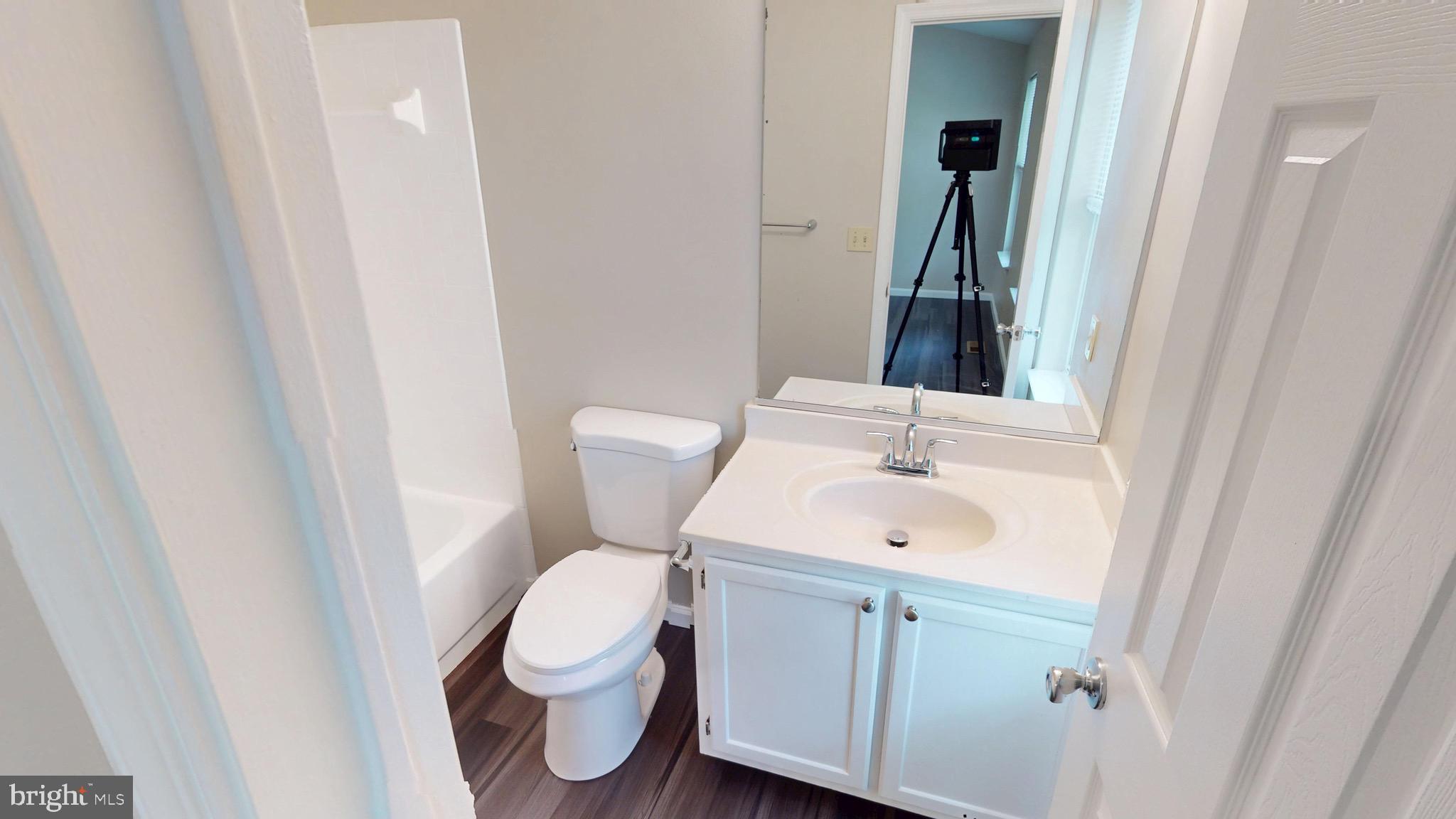 STONEHAVEN MEWS IN CROFTON VILLAGE - Residential