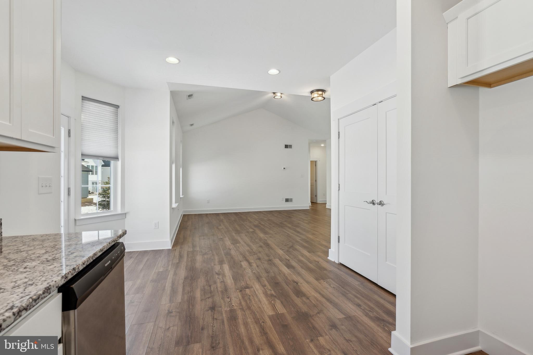 CUMBERLAND VILLAGE - Residential