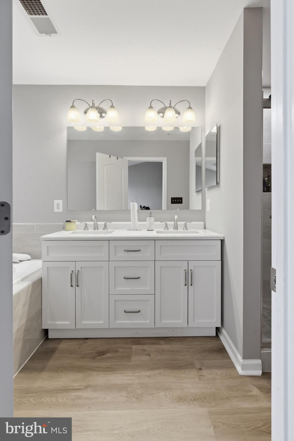 GLENEAGLES SOUTH - Residential