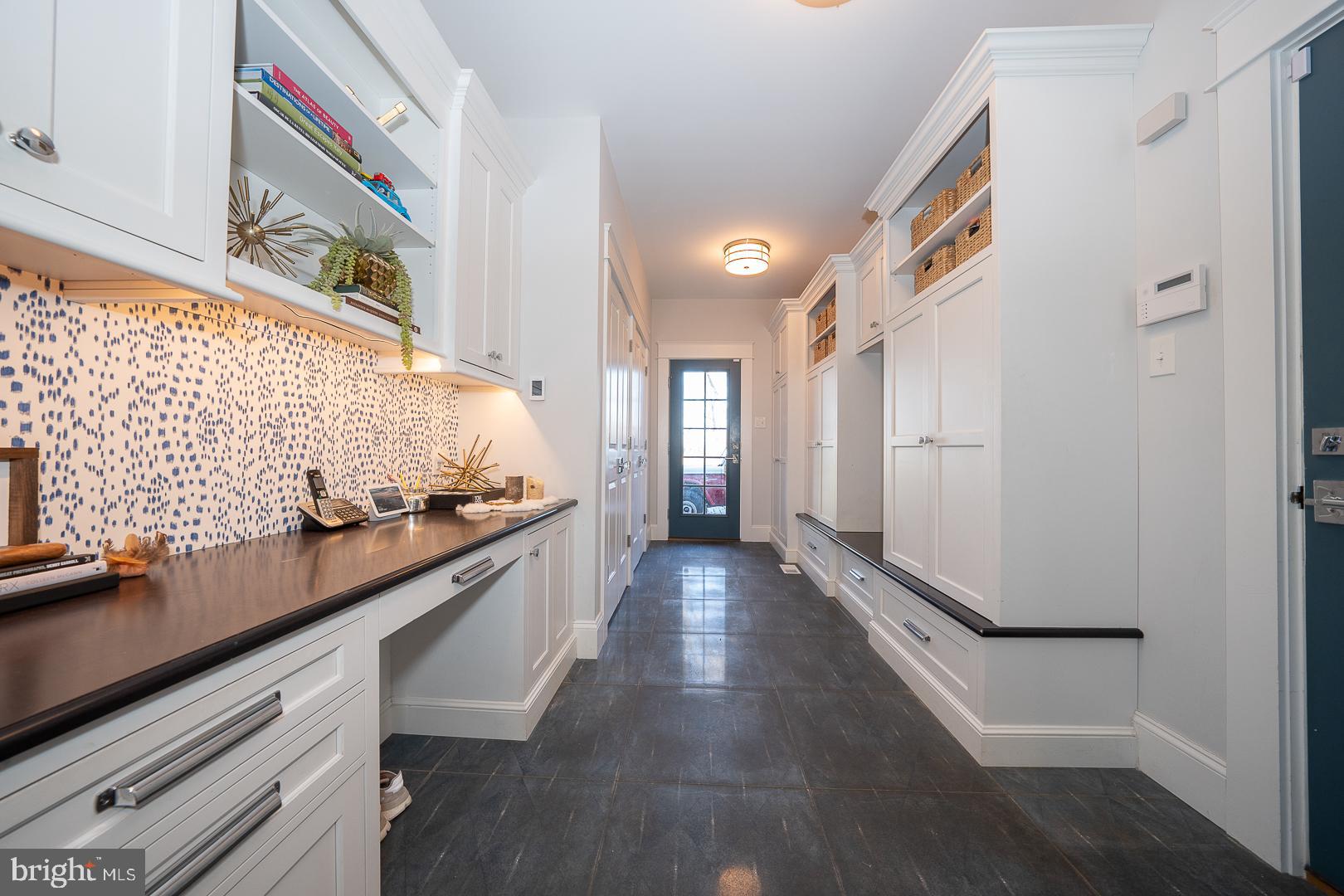 AVONWOOD - Residential