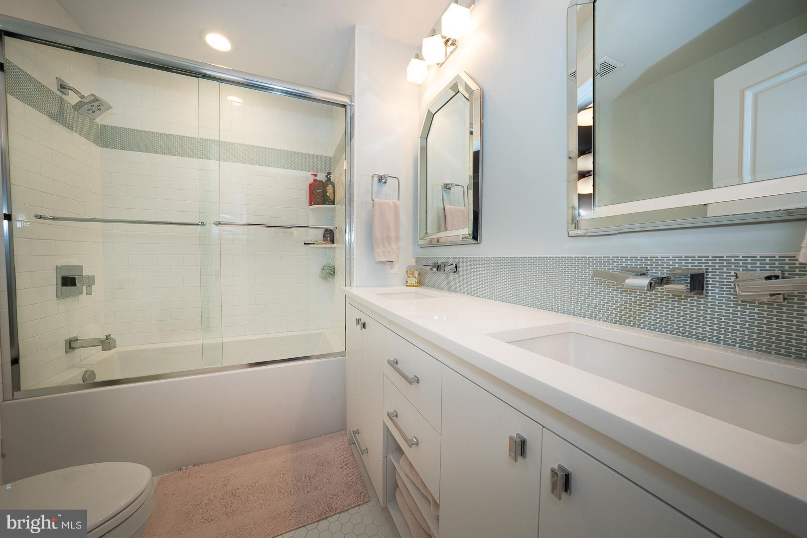 AVONWOOD - Residential