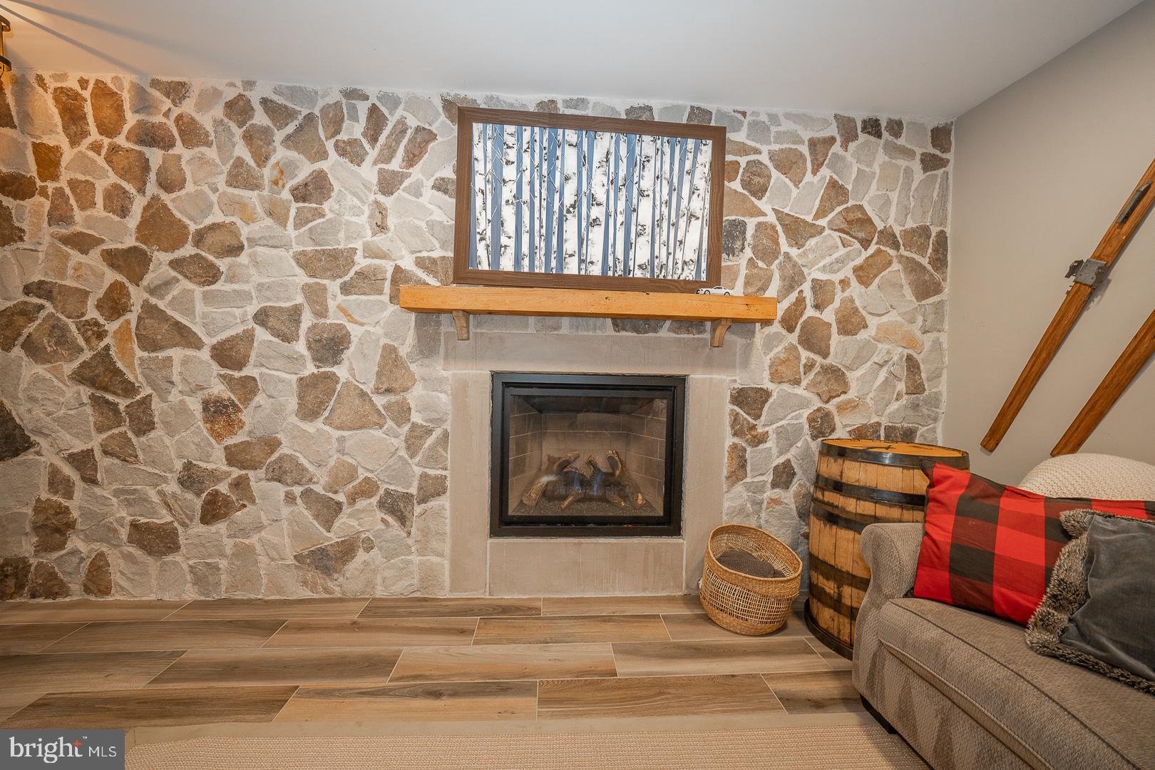 AVONWOOD - Residential