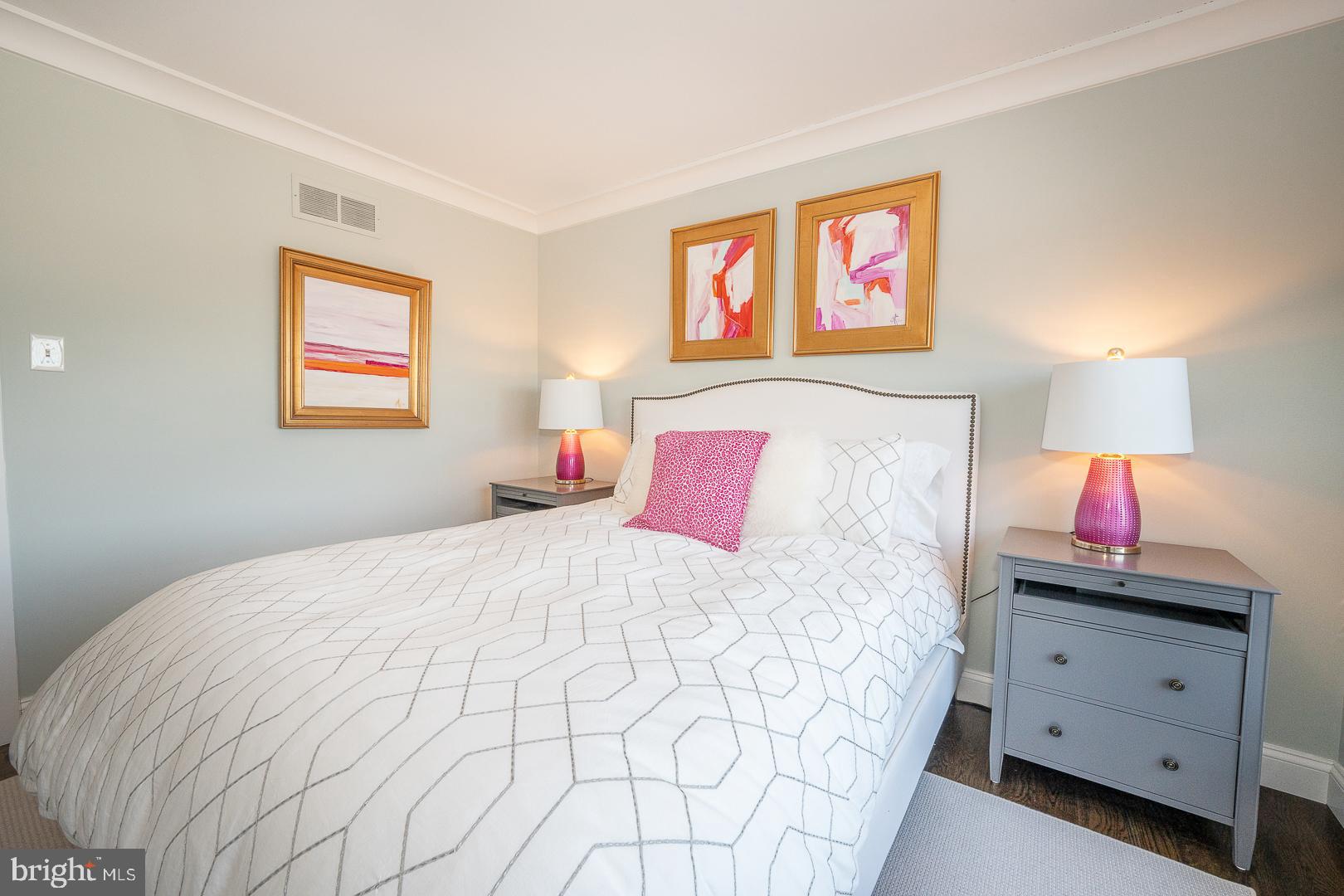 AVONWOOD - Residential