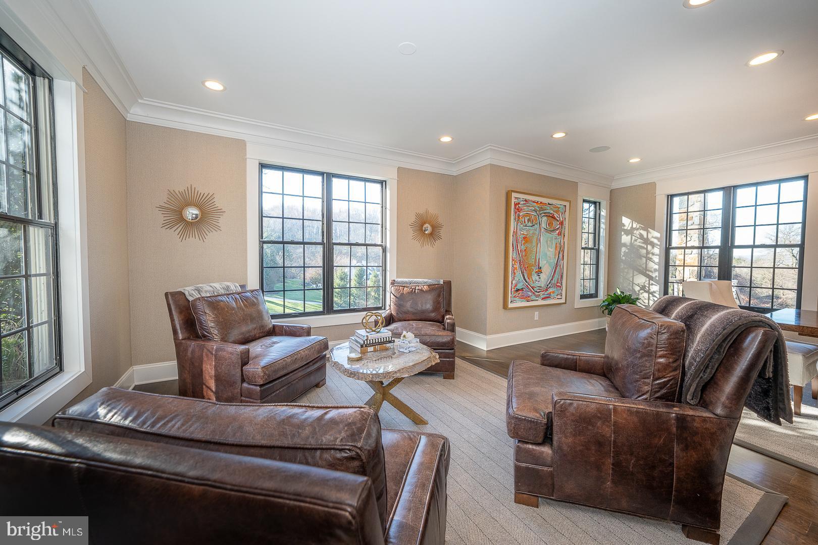 AVONWOOD - Residential