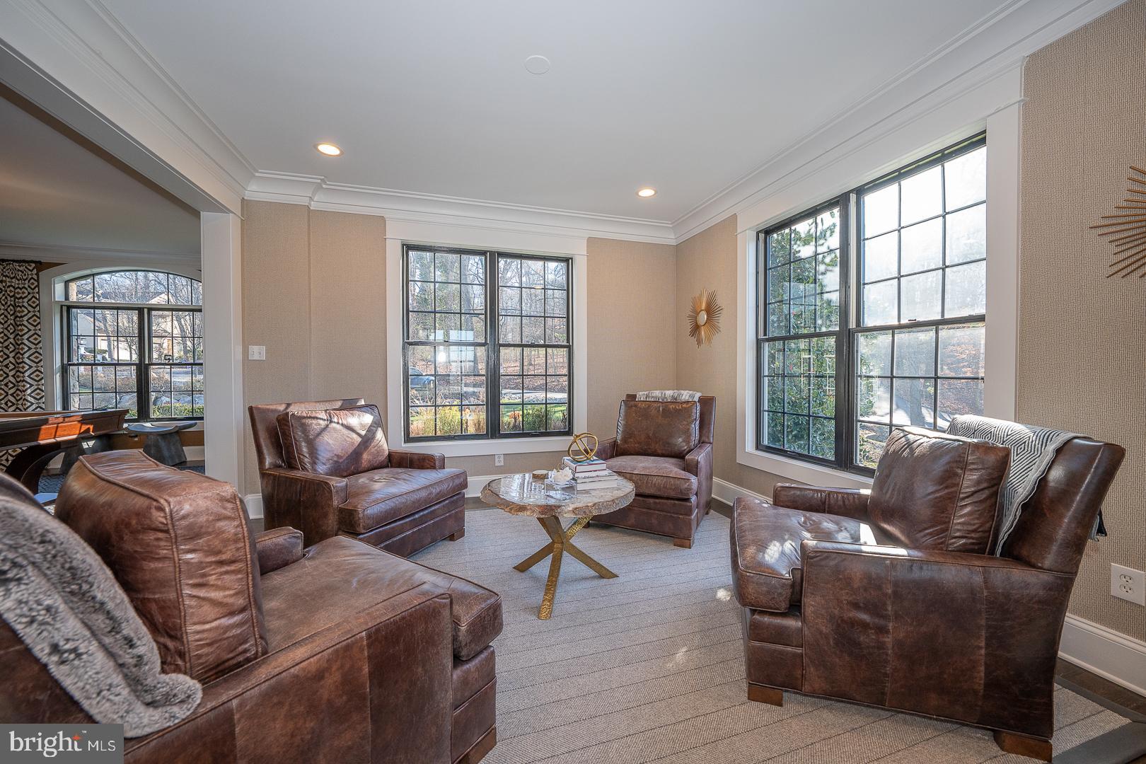 AVONWOOD - Residential