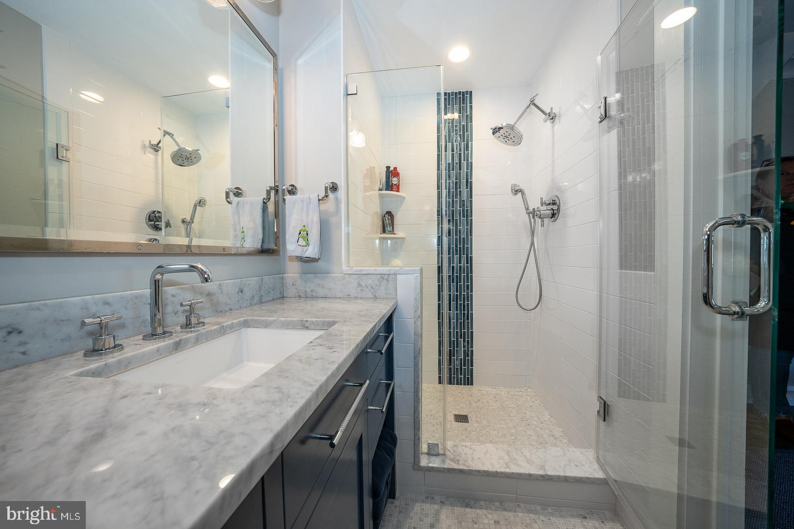 AVONWOOD - Residential