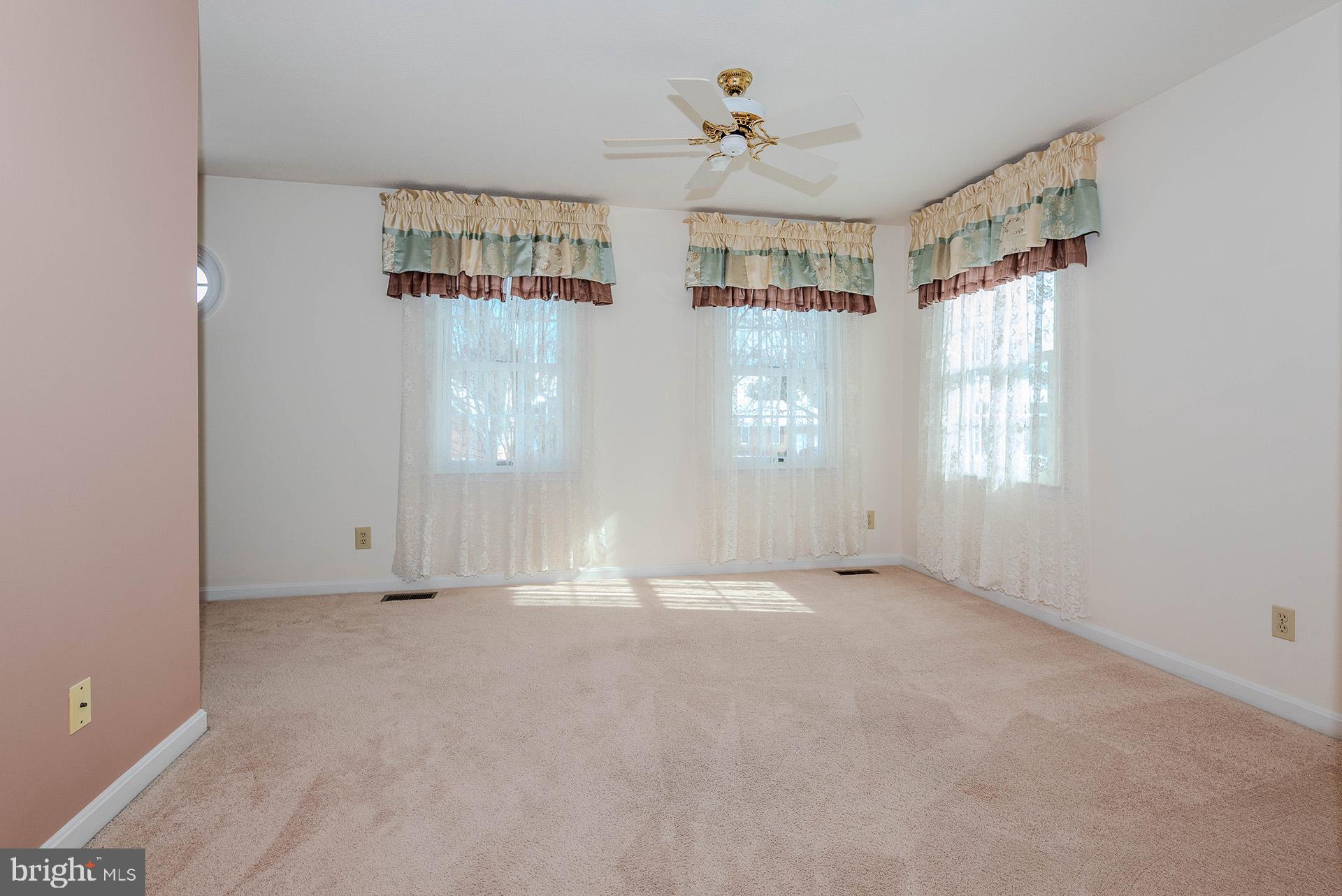 CROFTON ORCHARD - Residential