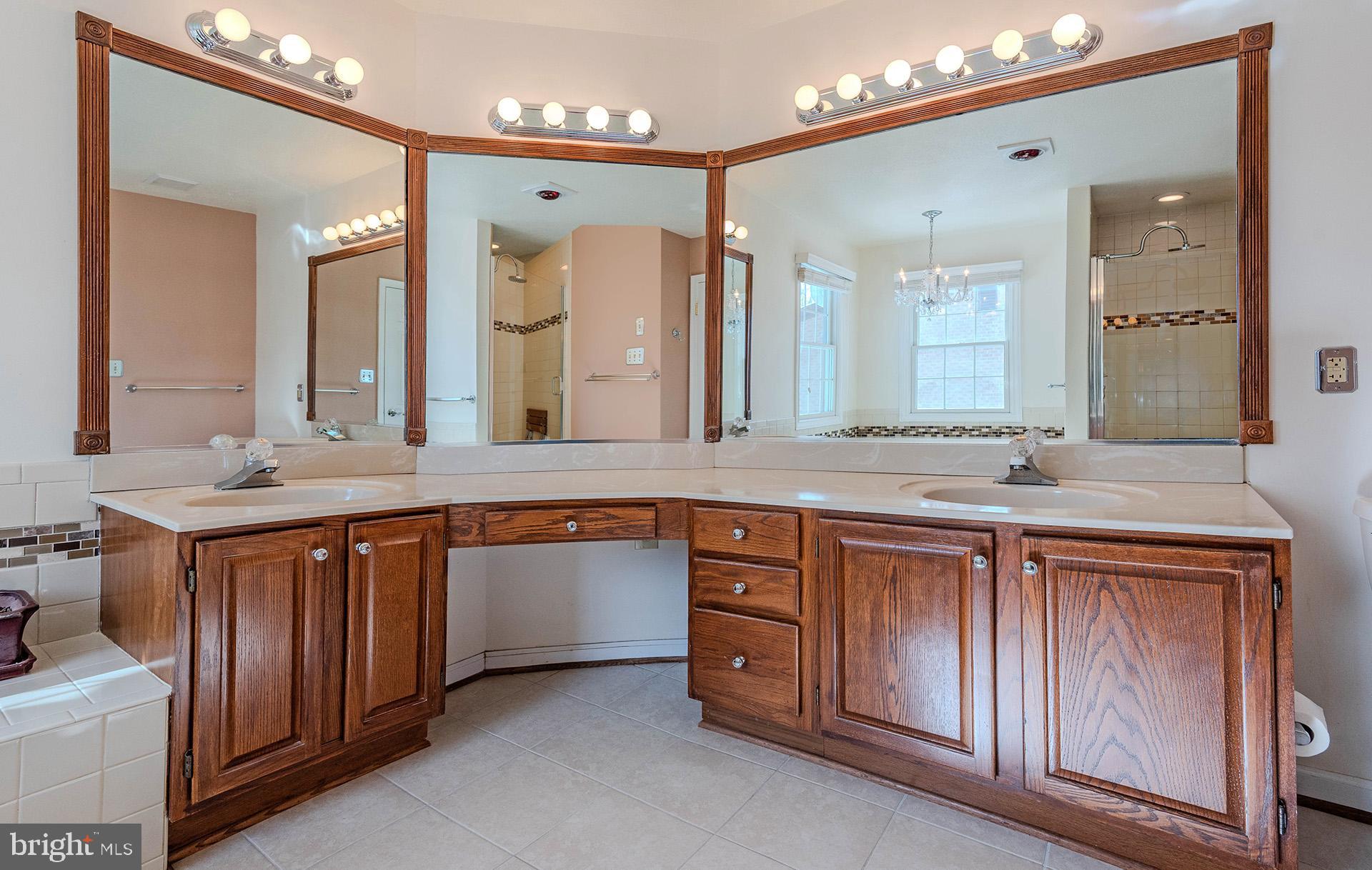 CROFTON ORCHARD - Residential