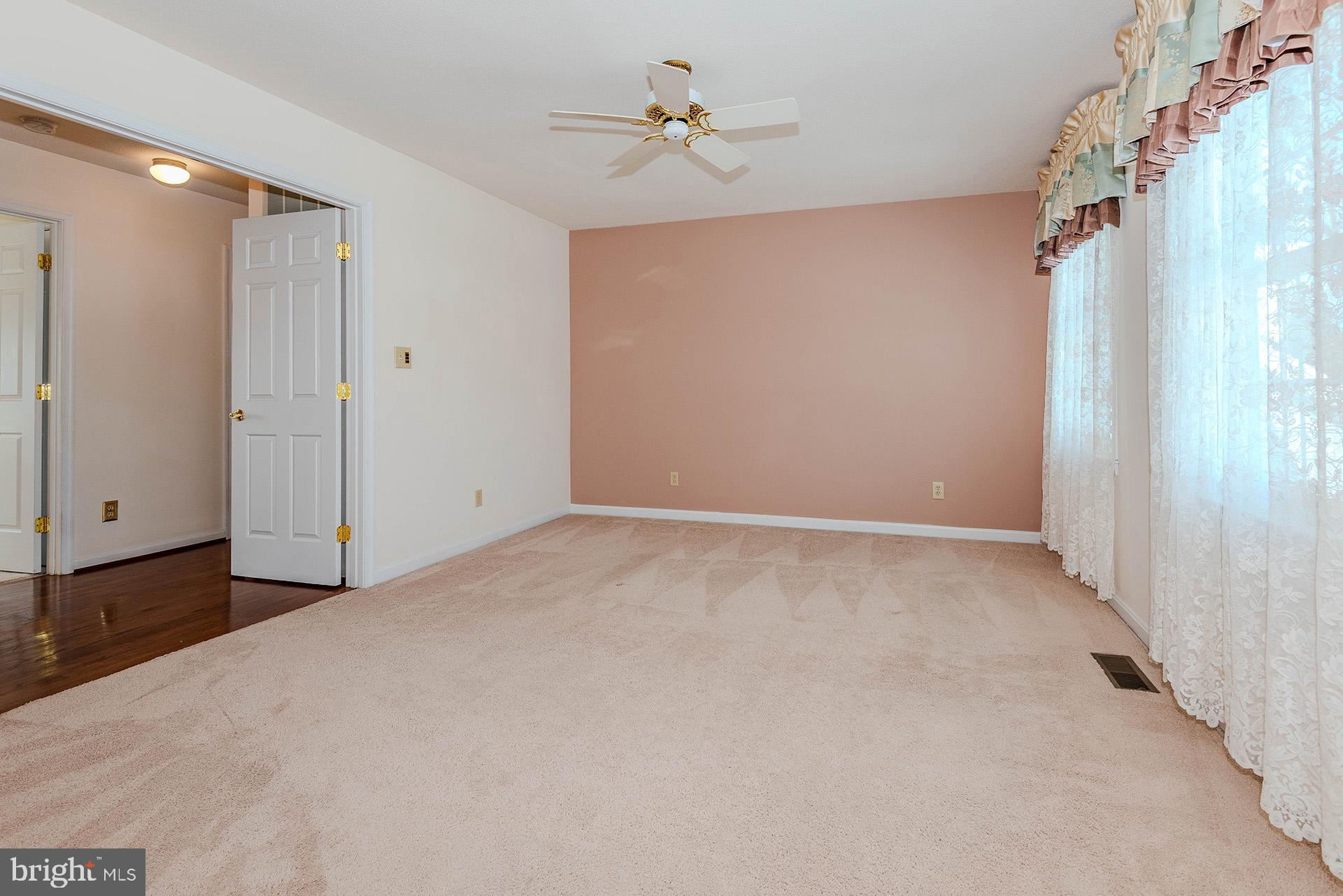 CROFTON ORCHARD - Residential