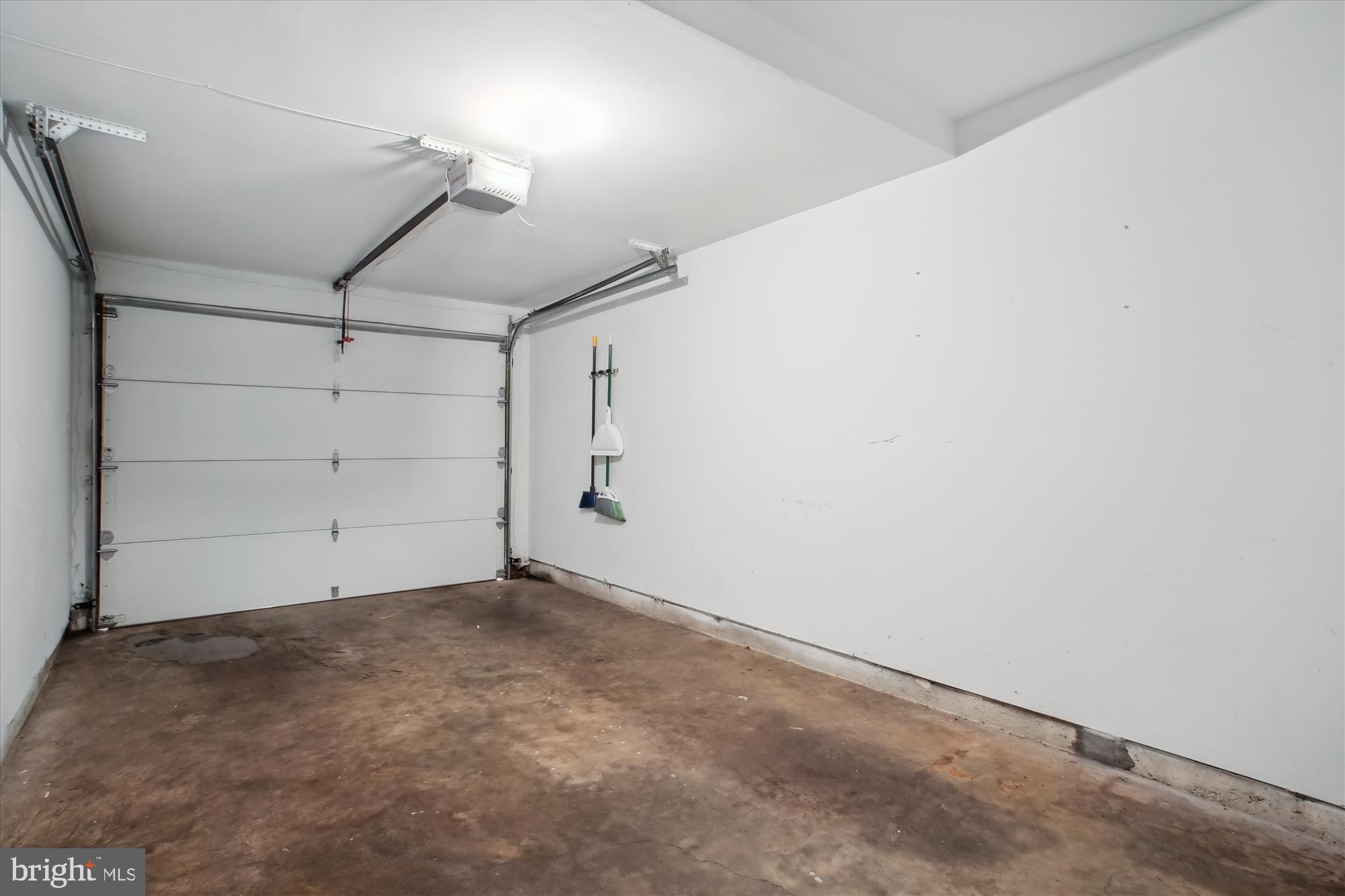 BALLSTON AREA TOWNHOUSES - Residential Lease