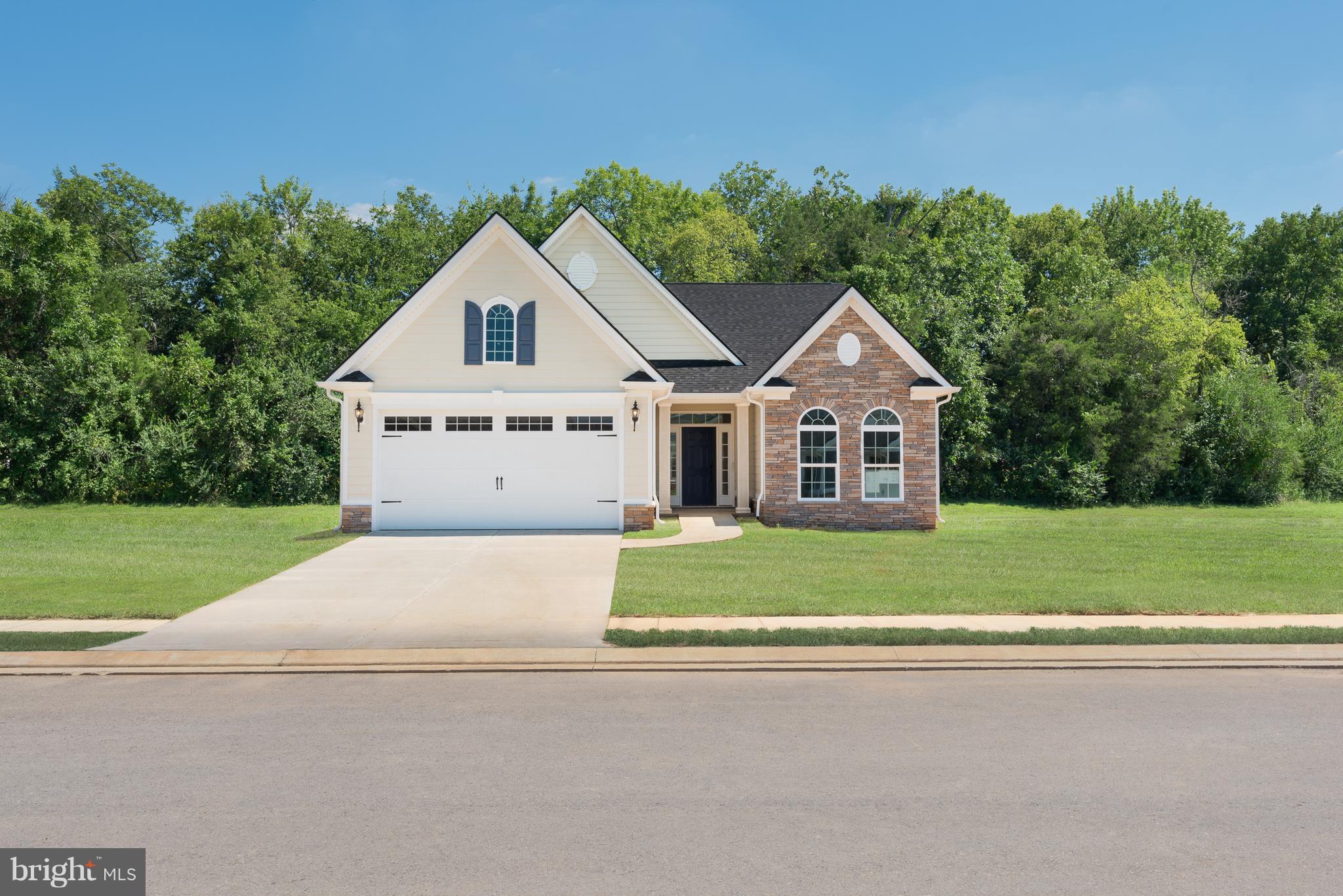 CLOVER RIDGE - Residential