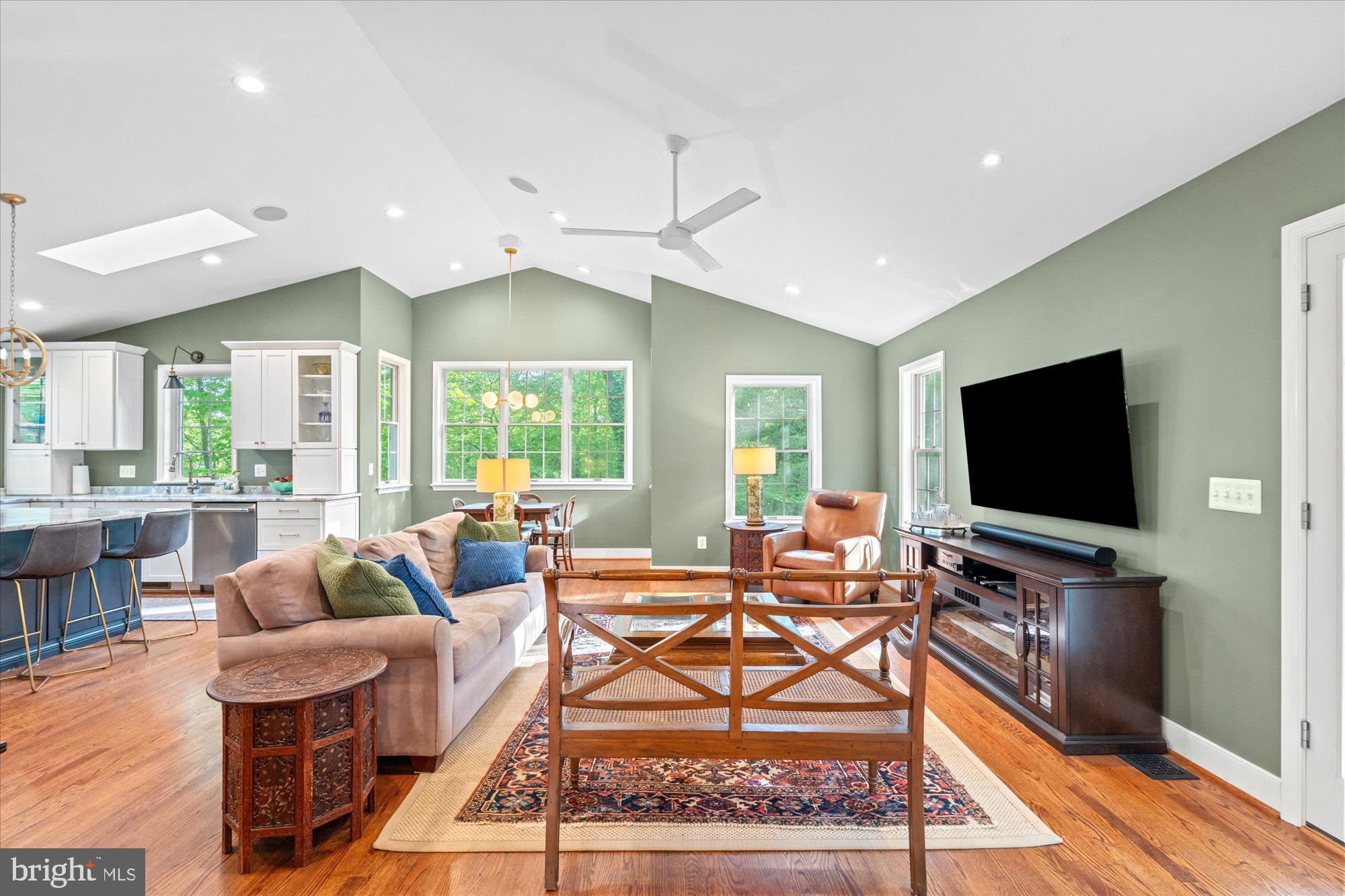 4812 MAURY LANE