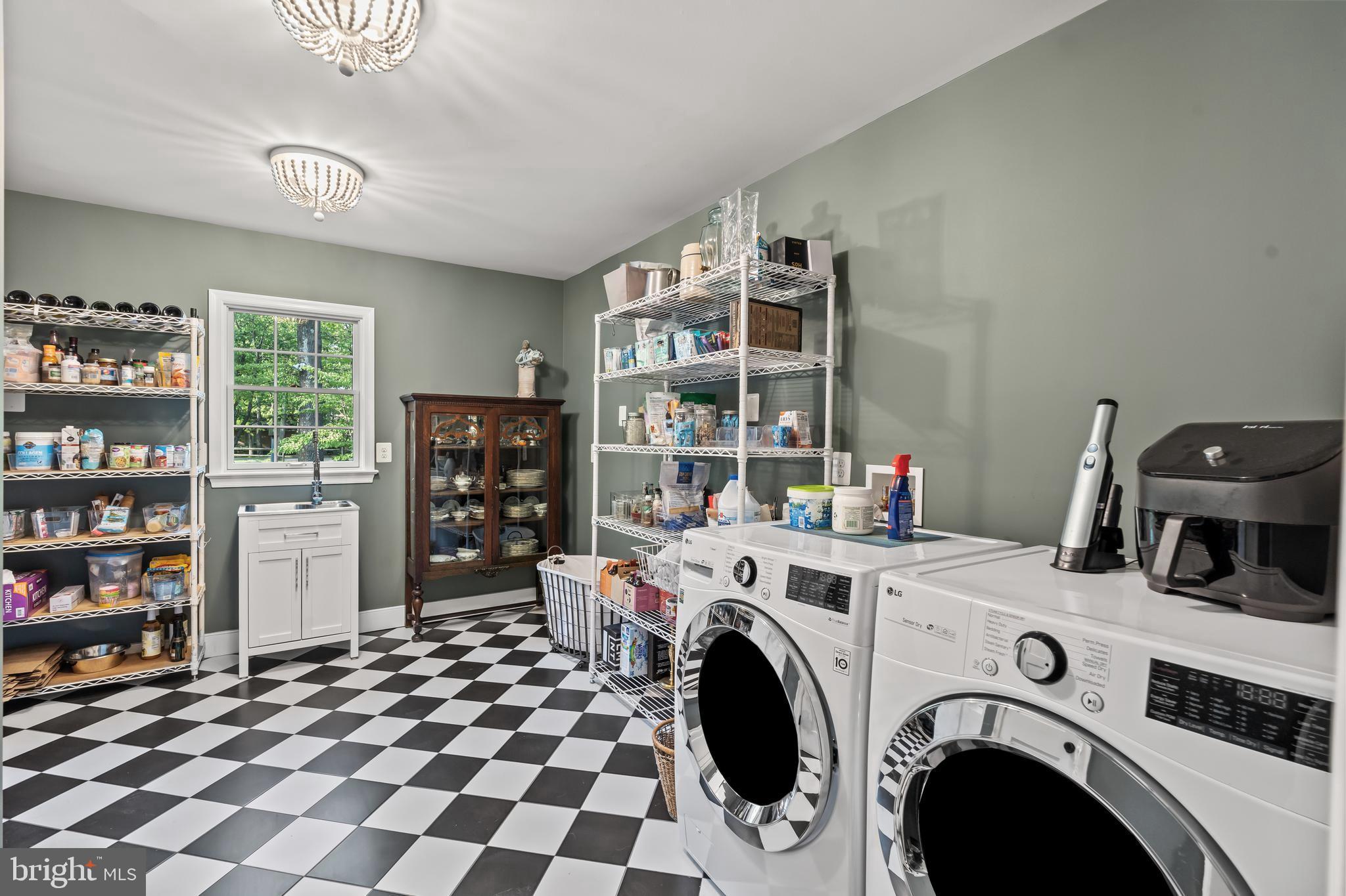 MOORE HILL ESTATES - Residential