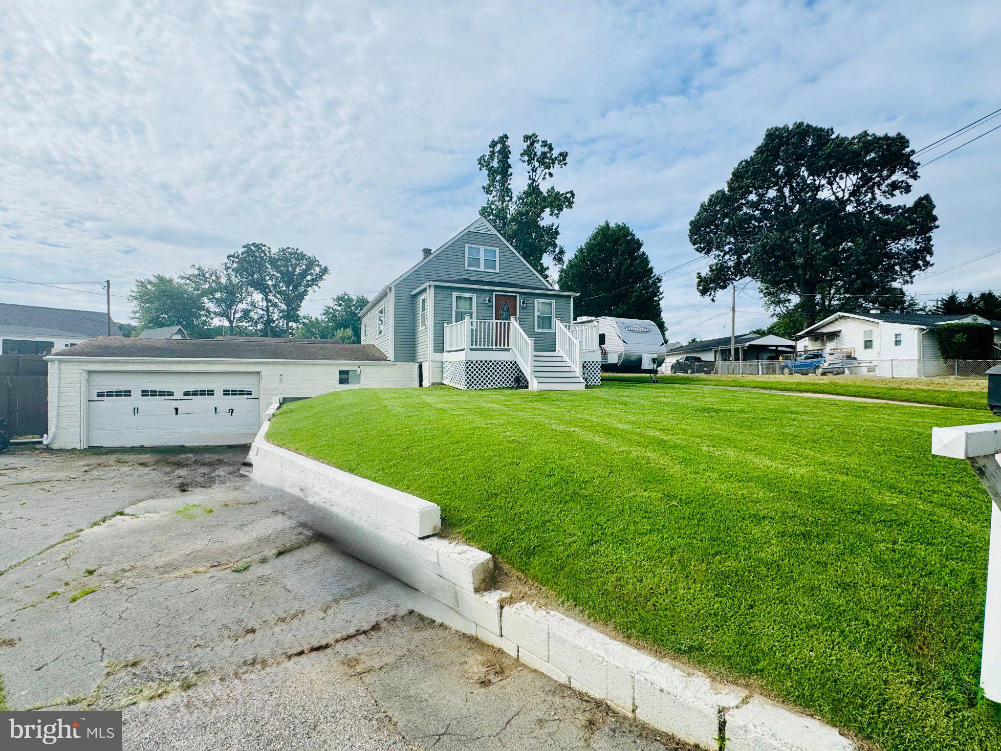 917 A OAKLEIGH BEACH