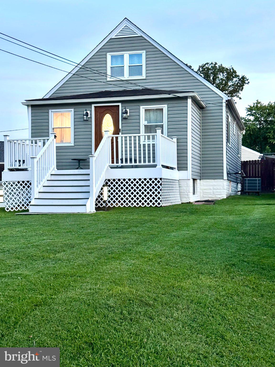 917 A OAKLEIGH BEACH