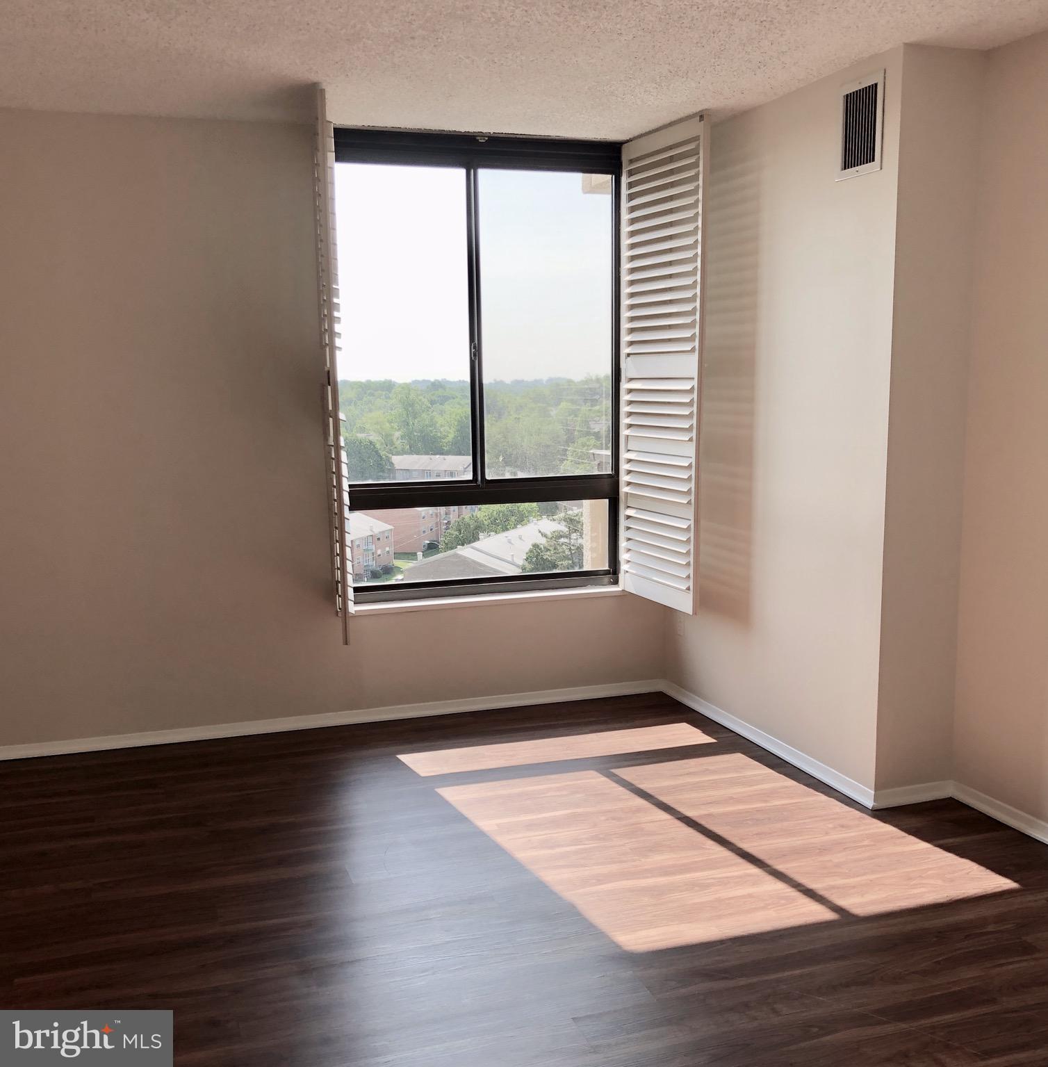 REGENCY AT MCLEAN - Residential Lease