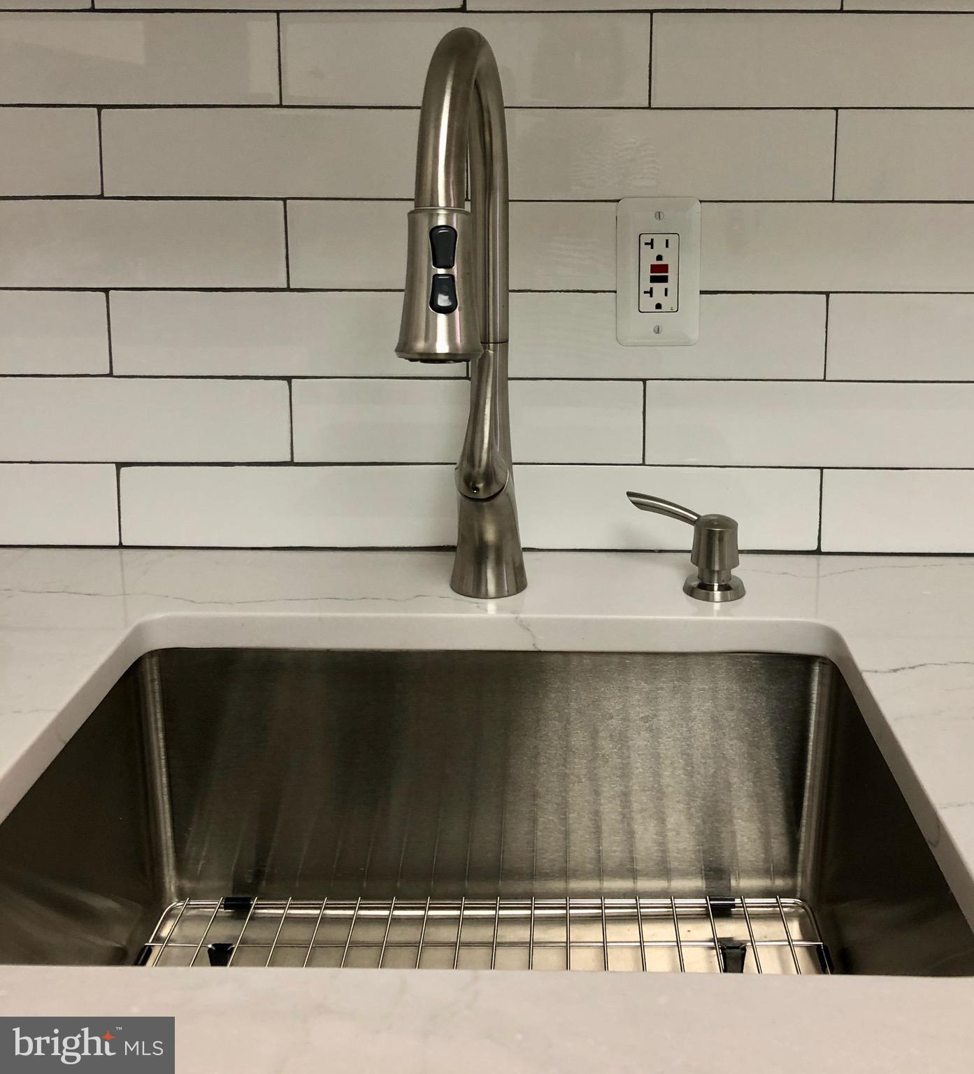 REGENCY AT MCLEAN - Residential Lease