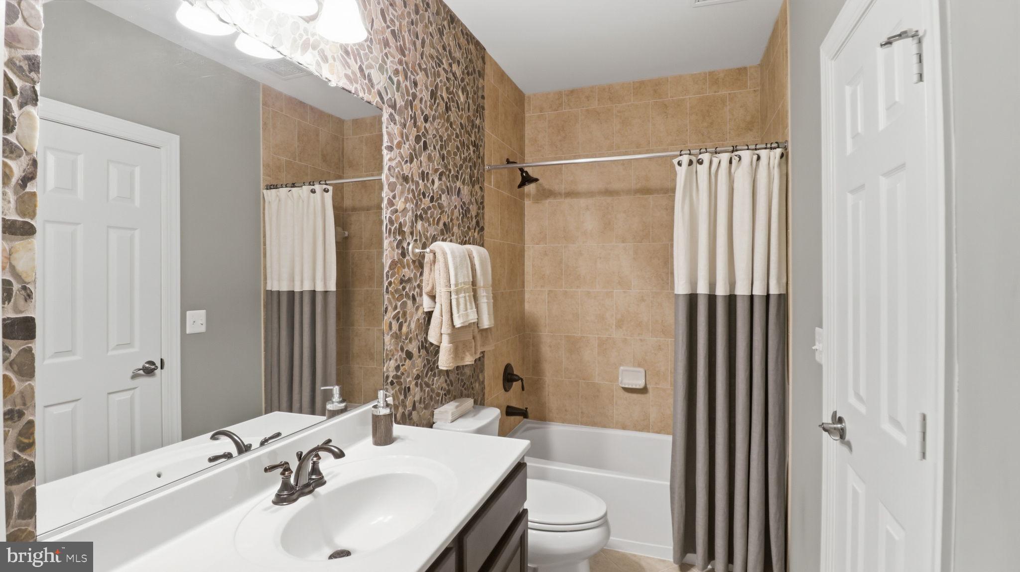 HARMONY VISTA - Residential