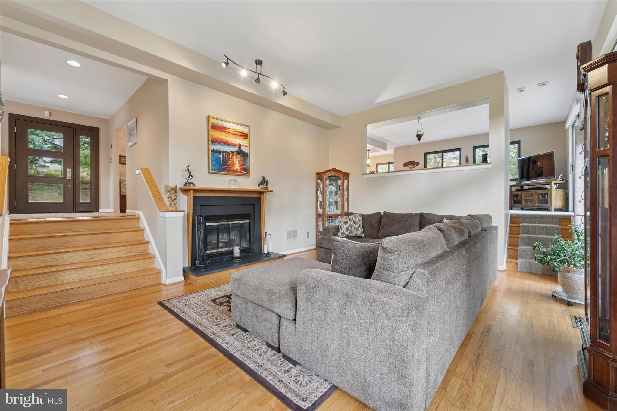 MIQUON - Residential