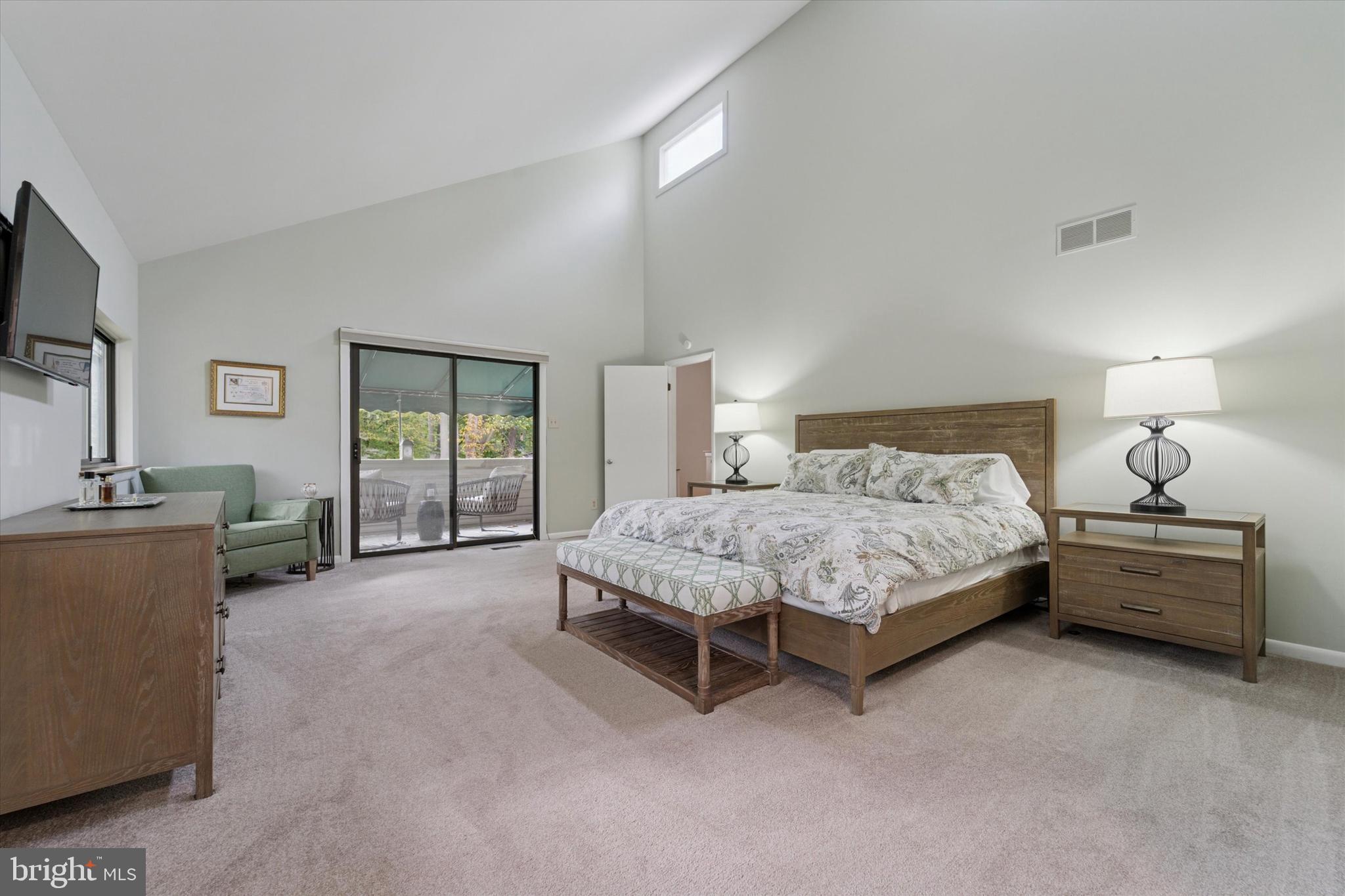 MIQUON - Residential