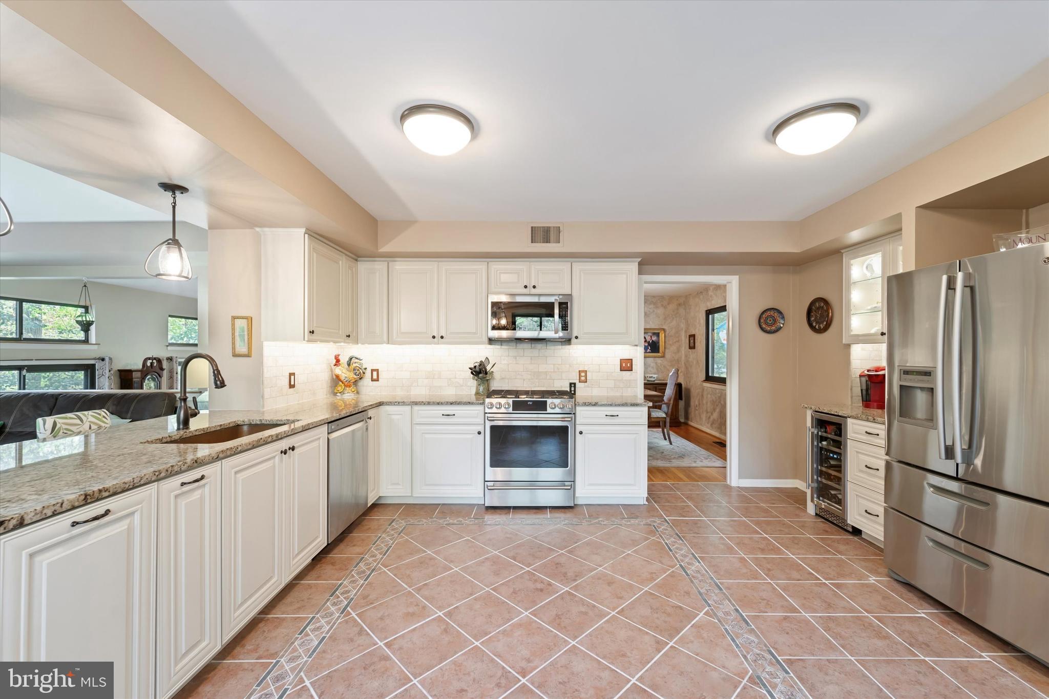 MIQUON - Residential